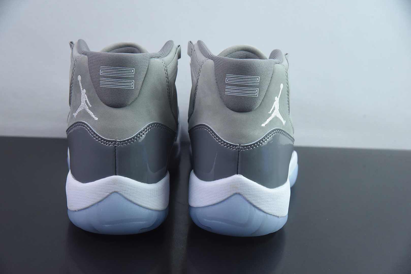 AJ11,Tinker Hatfield 于1995年操刀的里程碑之作,陪伴乔丹95-96赛季复出夺冠、写下72胜10负神话,被鞋圈奉为“正代天花板”。 纯原版本 货号:CT8012-005 实拍细节图