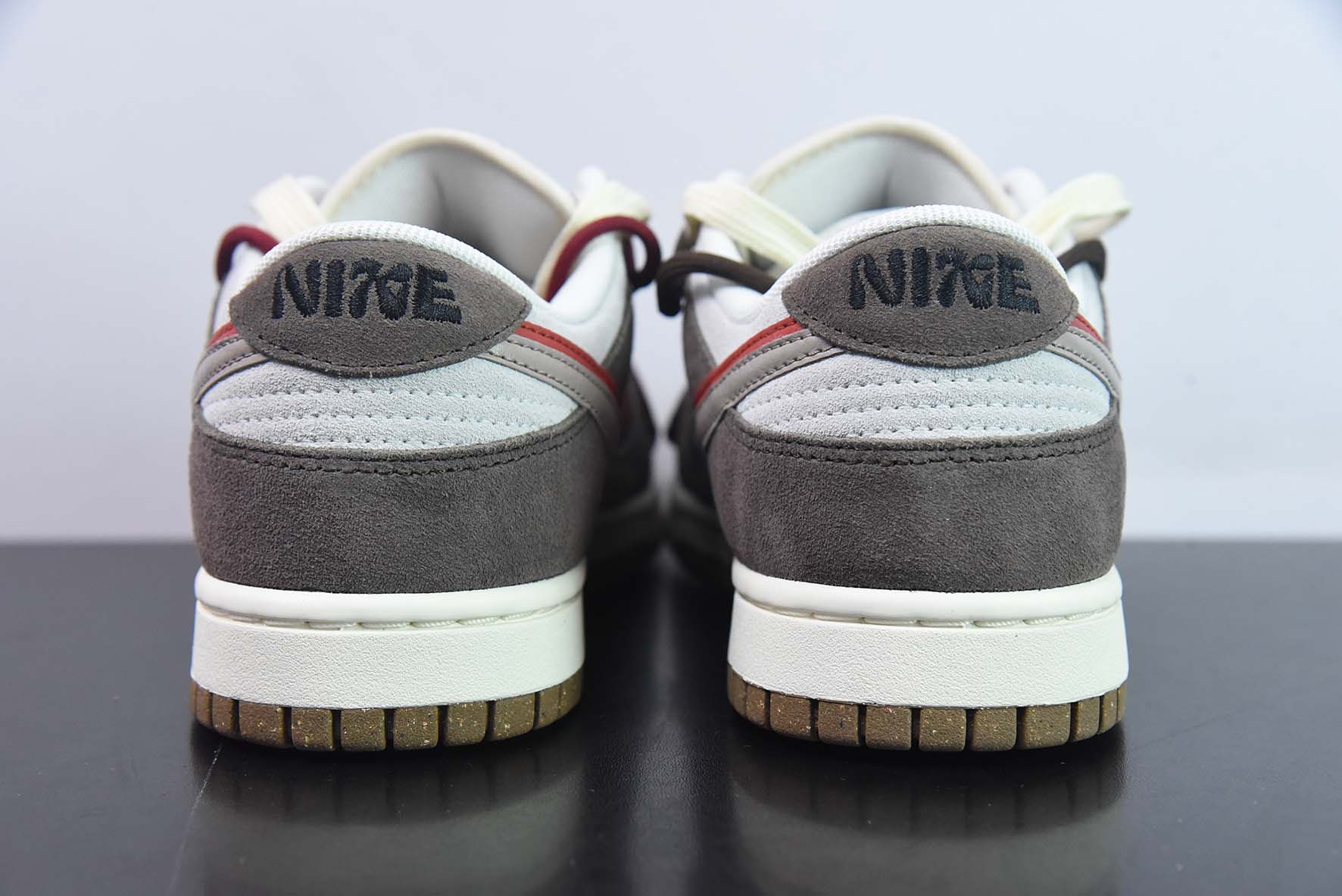 耐克 Nike SB Dunk Low "85" 灰红 双勾绑带 SB低帮运动休闲板鞋 货号:DO9457-142纯原版本 实拍细节图
