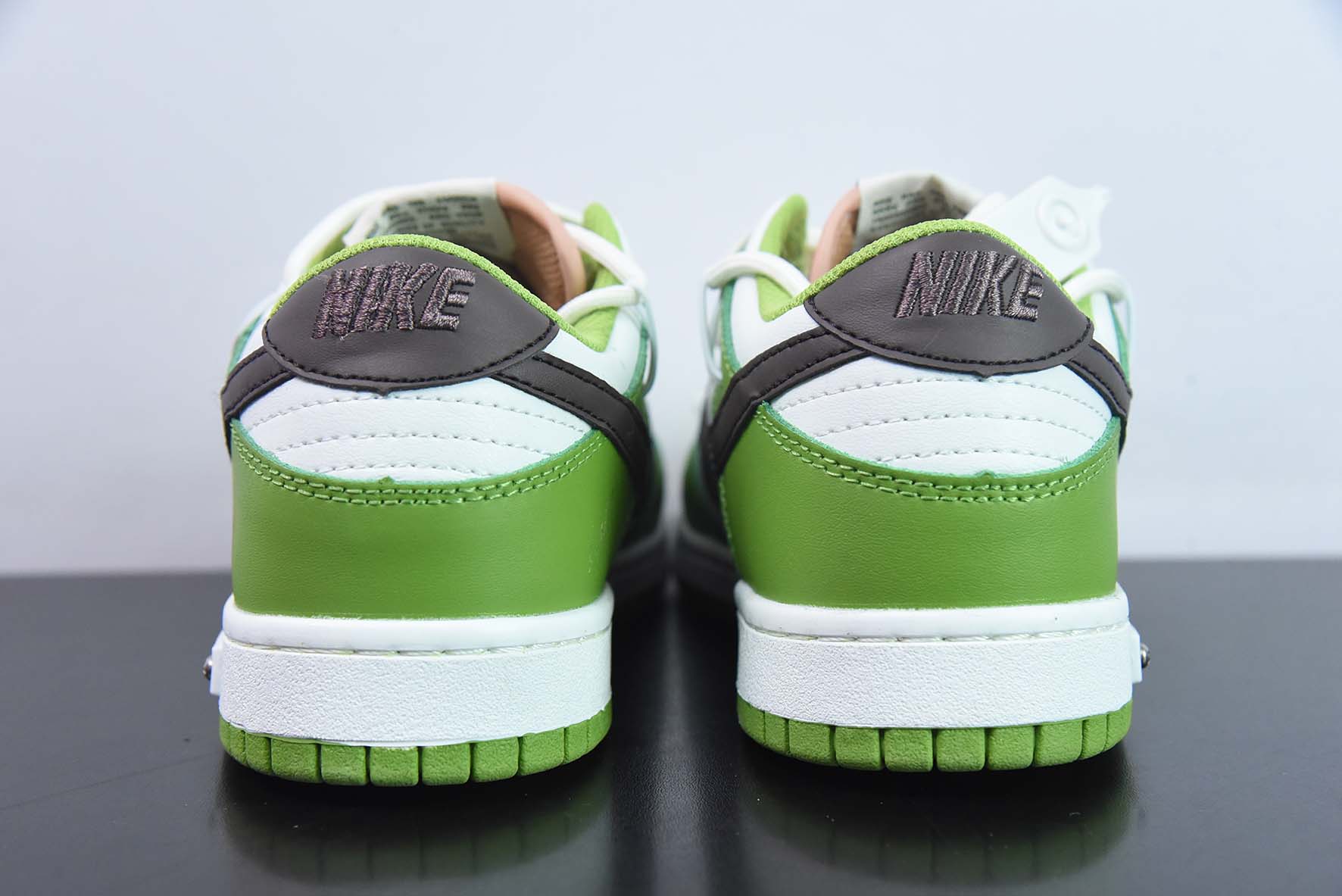 耐克 Nike SB Dunk Low 解构抽绳低帮 绑带 白绿色 印花 货号：DV9108 711-69纯原版本 实拍细节图