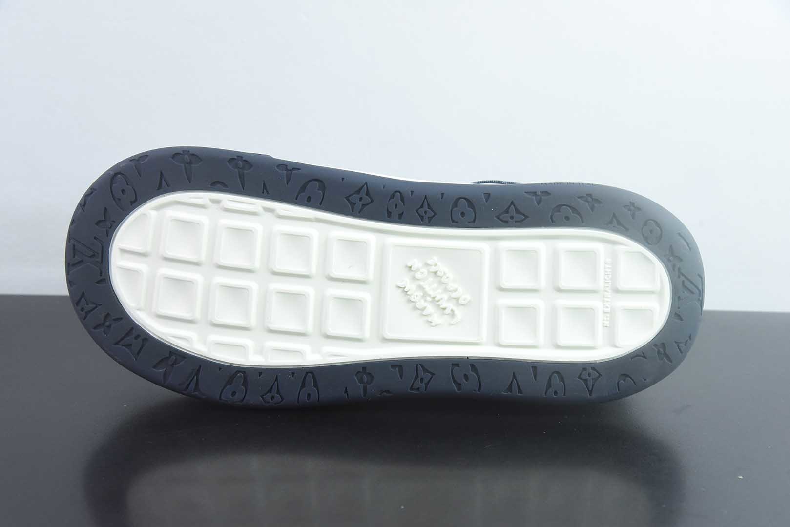 LV Tilted 牛皮革 饼干鞋 淡紫格纹 纯原版本 实拍细节图