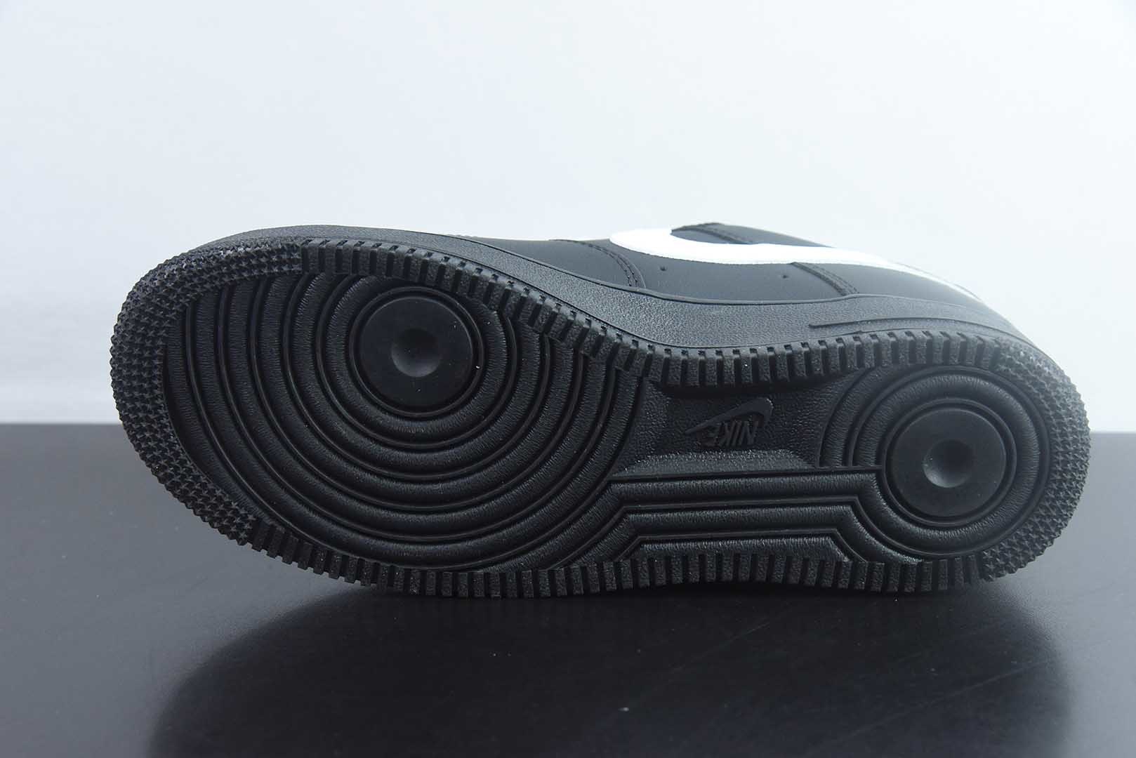 耐克 Nike Air Force 1'07 Low 二次元主题 黑白勾 空军一号低帮休闲板鞋 货号：ZH0316-100纯原版本 实拍细节图