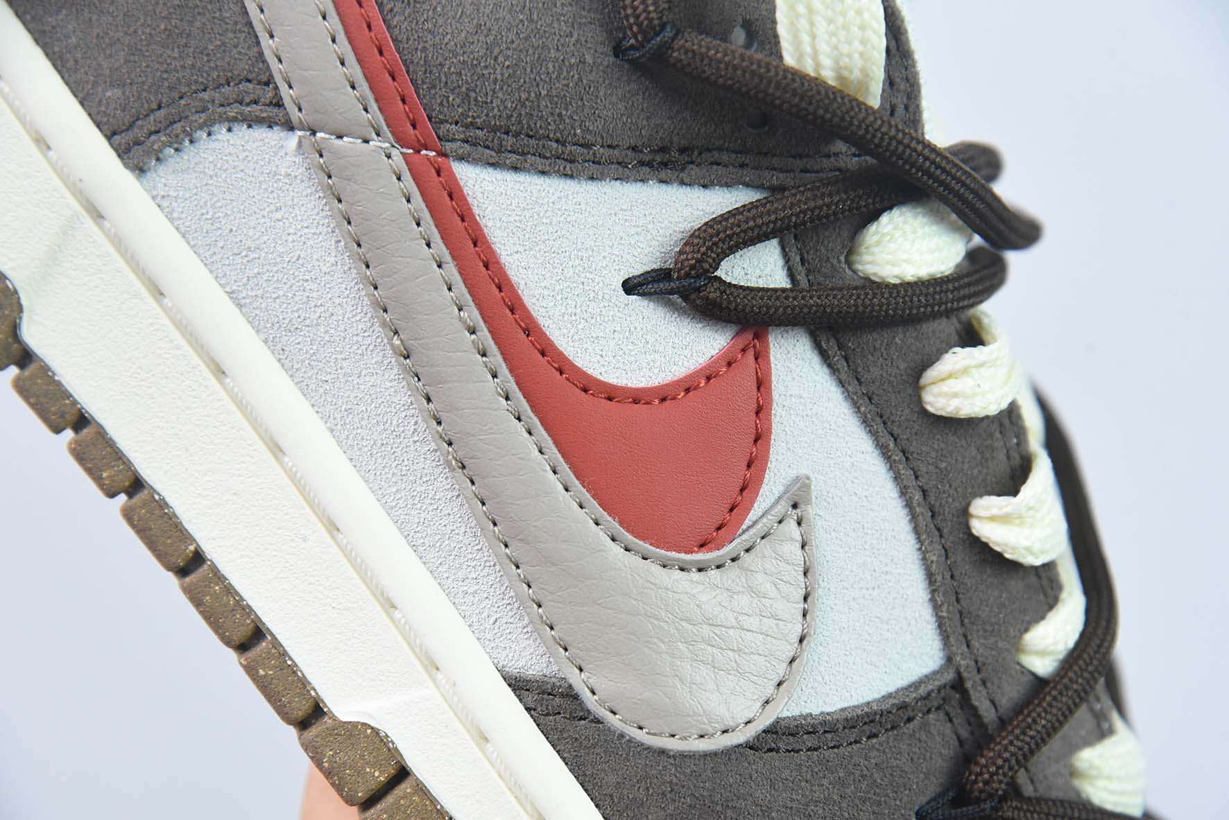 耐克 Nike SB Dunk Low "85" 灰红 双勾绑带 SB低帮运动休闲板鞋 货号:DO9457-142纯原版本 实拍细节图