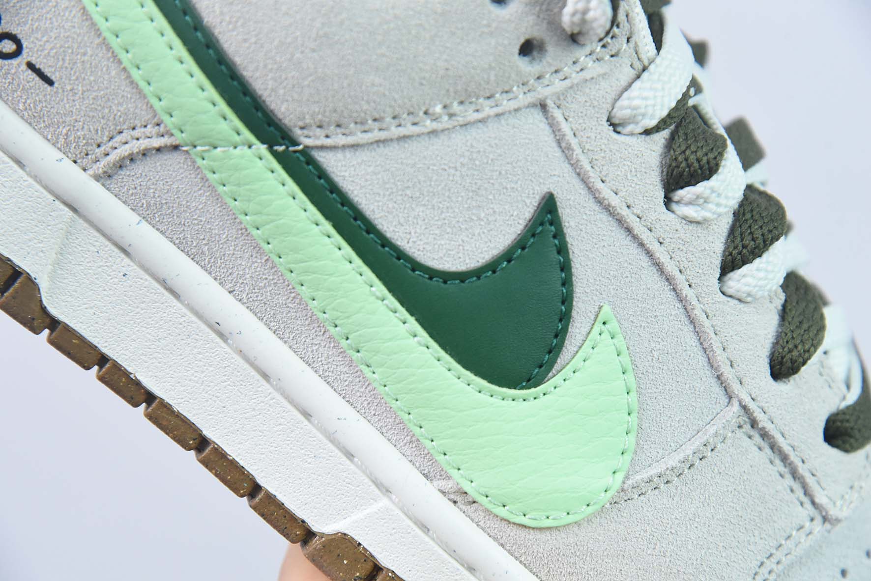 耐克 Nike SB Dunk Low "85" 草绿双勾 SB低帮运动休闲板鞋 货号：DO9457-141纯原版本 实拍细节图