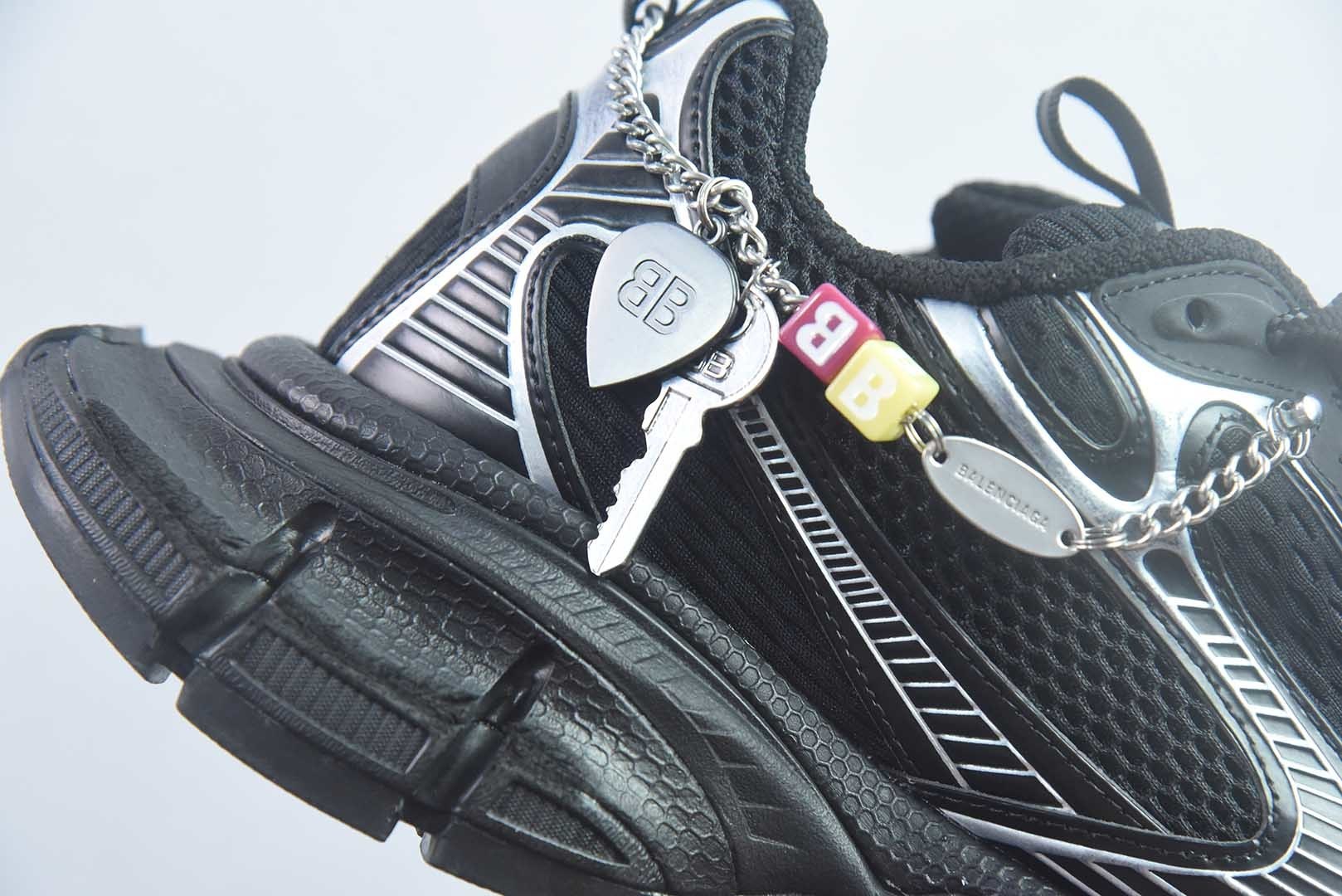 Balenciaga 巴黎世家全新3XL EXTREME LACE 饰链挂饰 纯原版本 实拍细节图