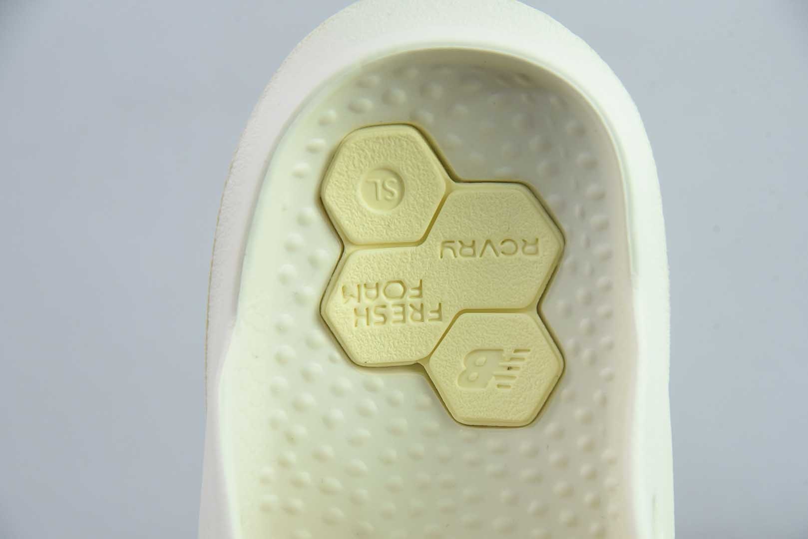 New Balance/新百伦 男鞋,全新开模一次发泡MD成型工艺鞋底,采用原配比MD颗粒材质,超软棉质脚感,NB新百 纯原版本 实拍细节图