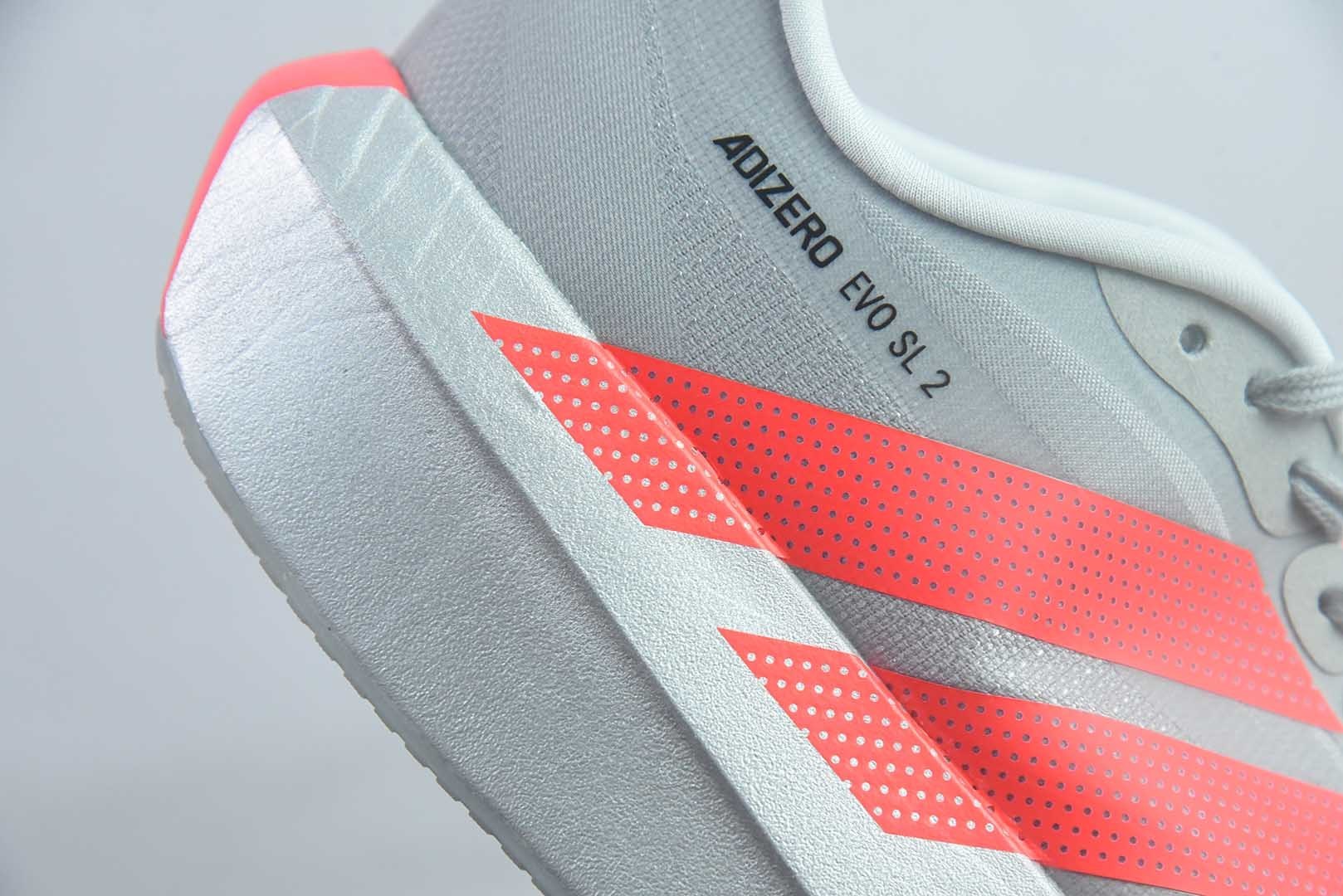 阿迪达斯 Adidas Adizero Evo 2 SL 货号:KK3382 50阿迪超轻透气缓震跑鞋 纯原版本 实拍细节图