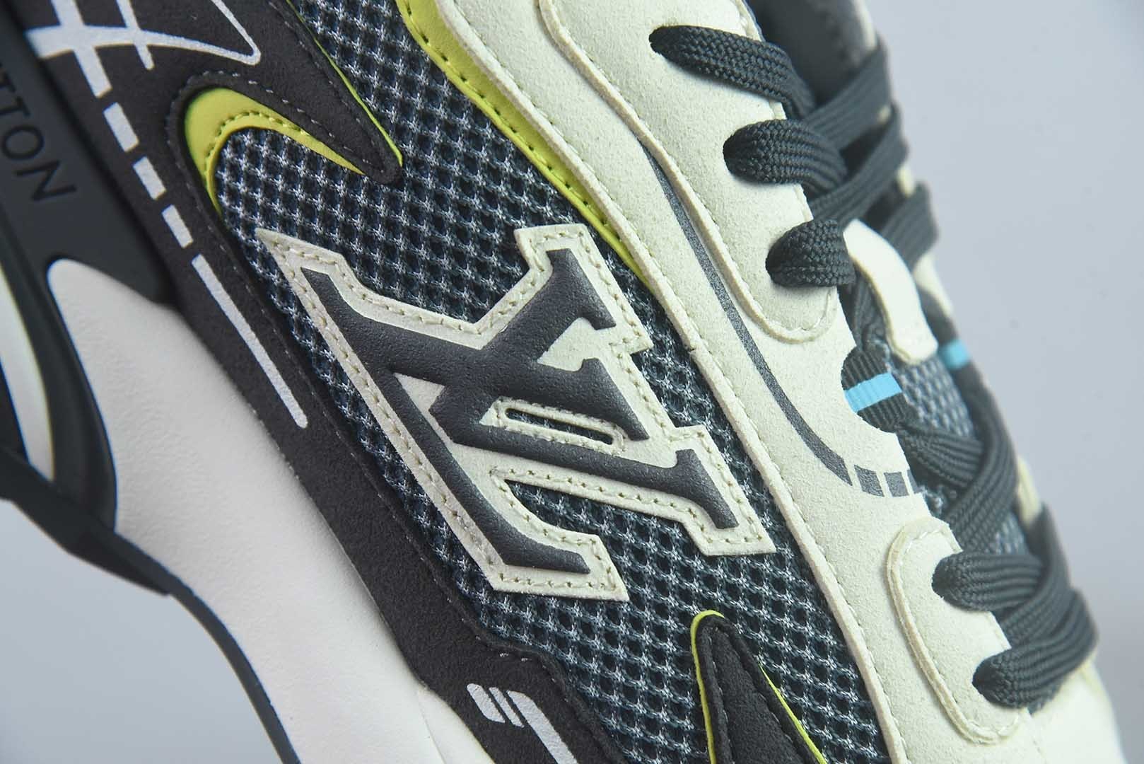 LOUIS VUITTON LV Tatic Runner 动感图案 厚底系带 低帮 生活休闲鞋 原装级高端礼盒+飞机盒+五件套配件+布袋 纯原版本 实拍细节图