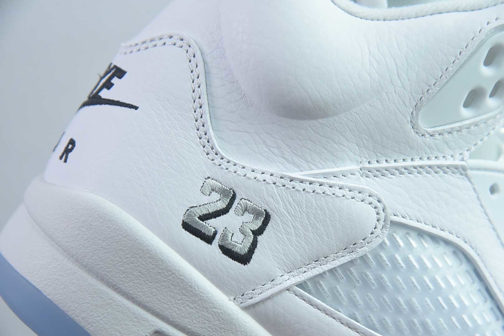 Jordan 乔丹 Air Jordan 5 舒适贴合 复古篮球鞋 男款 货号:HQ7978-103 白银 纯原版本 实拍细节图