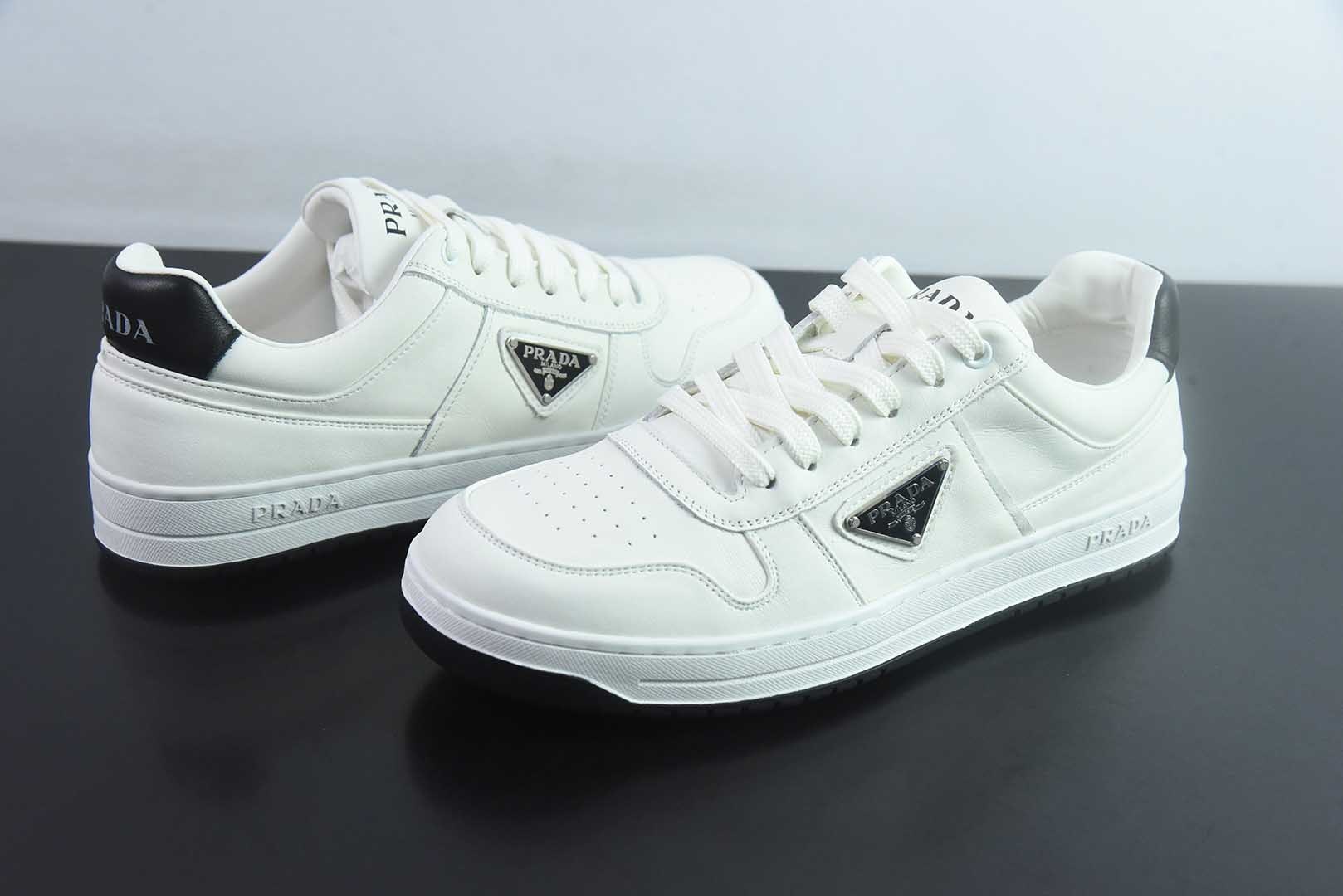 普拉达 PRADA Downtown Bold 徽标印花圆头系带低帮板鞋 5cm 女款 纯原版本 货号:BPL23771453 实拍细节图