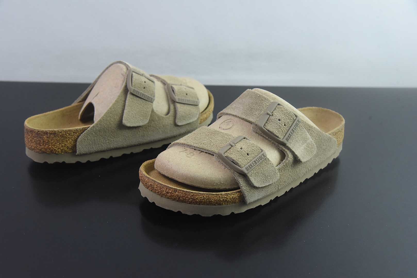 Birkenstock Boston 博肯/勃肯 系列上架 牛皮绒面革平底复古软木休闲鞋 二字拖鞋 纯原版本 实拍细节图