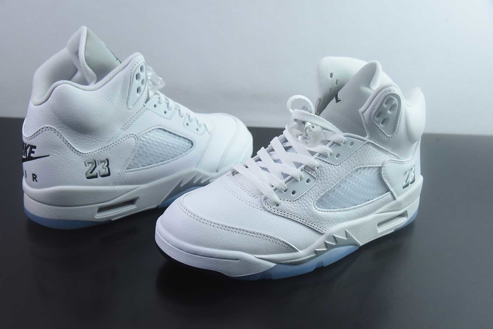 Jordan 乔丹 Air Jordan 5 舒适贴合 复古篮球鞋 男款 货号:HQ7978-103 白银 纯原版本 实拍细节图