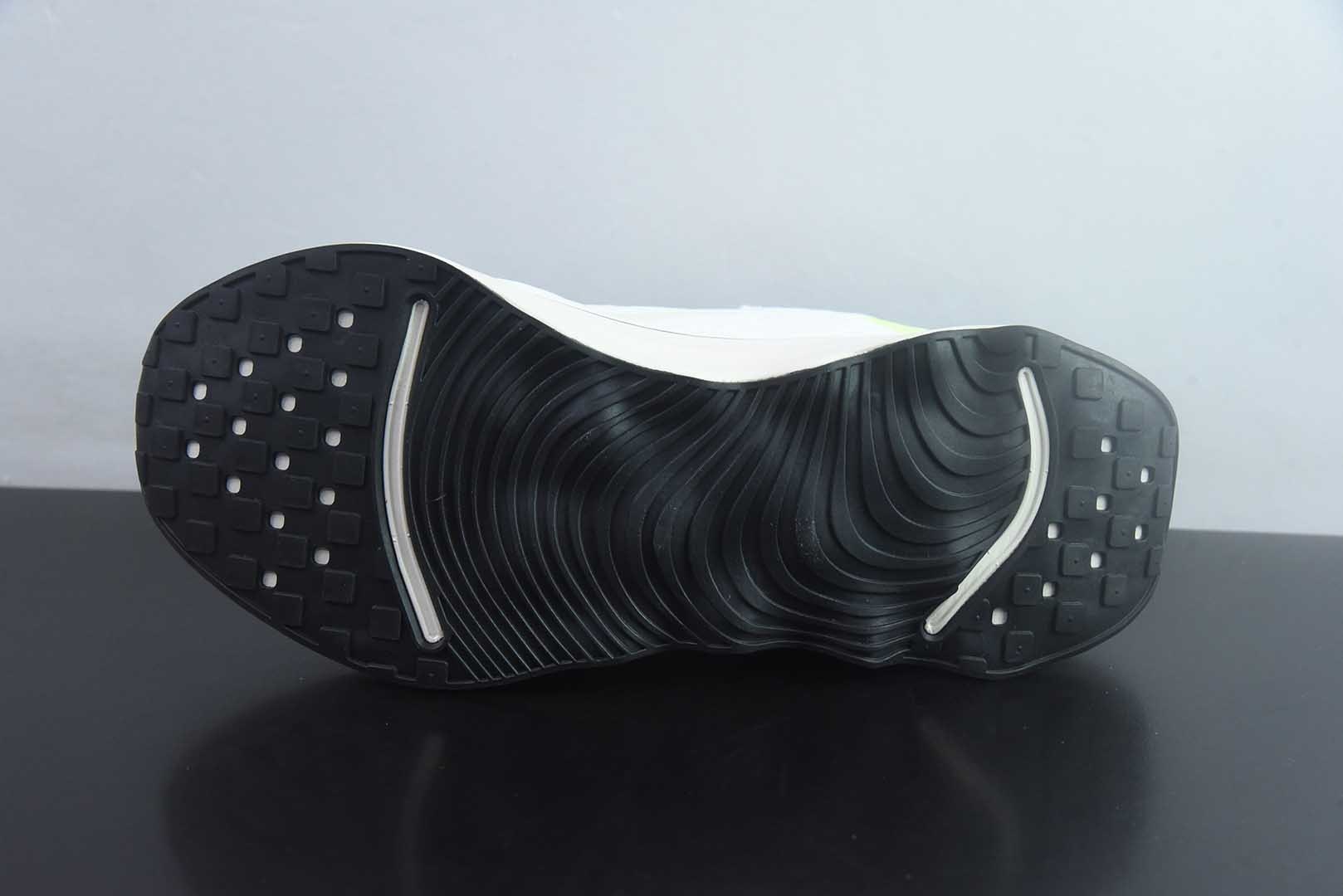 耐克 Nike WMNS Motiva Cushlon30泡绵缓震跑步鞋 纯原版本 货号：DV1238 002 实拍细节图