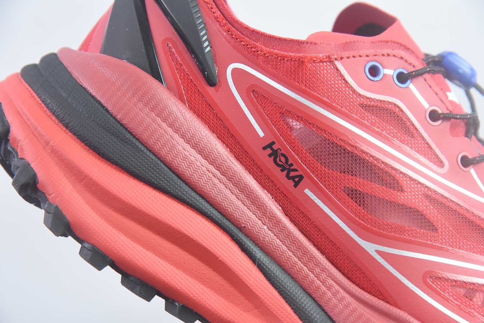 HOKA ONE ONE Stinson One7 斯丁森7代 舒适贴合 越野跑鞋 男女同款 红色 货号：1168931-PKY 纯原版本 实拍细节图