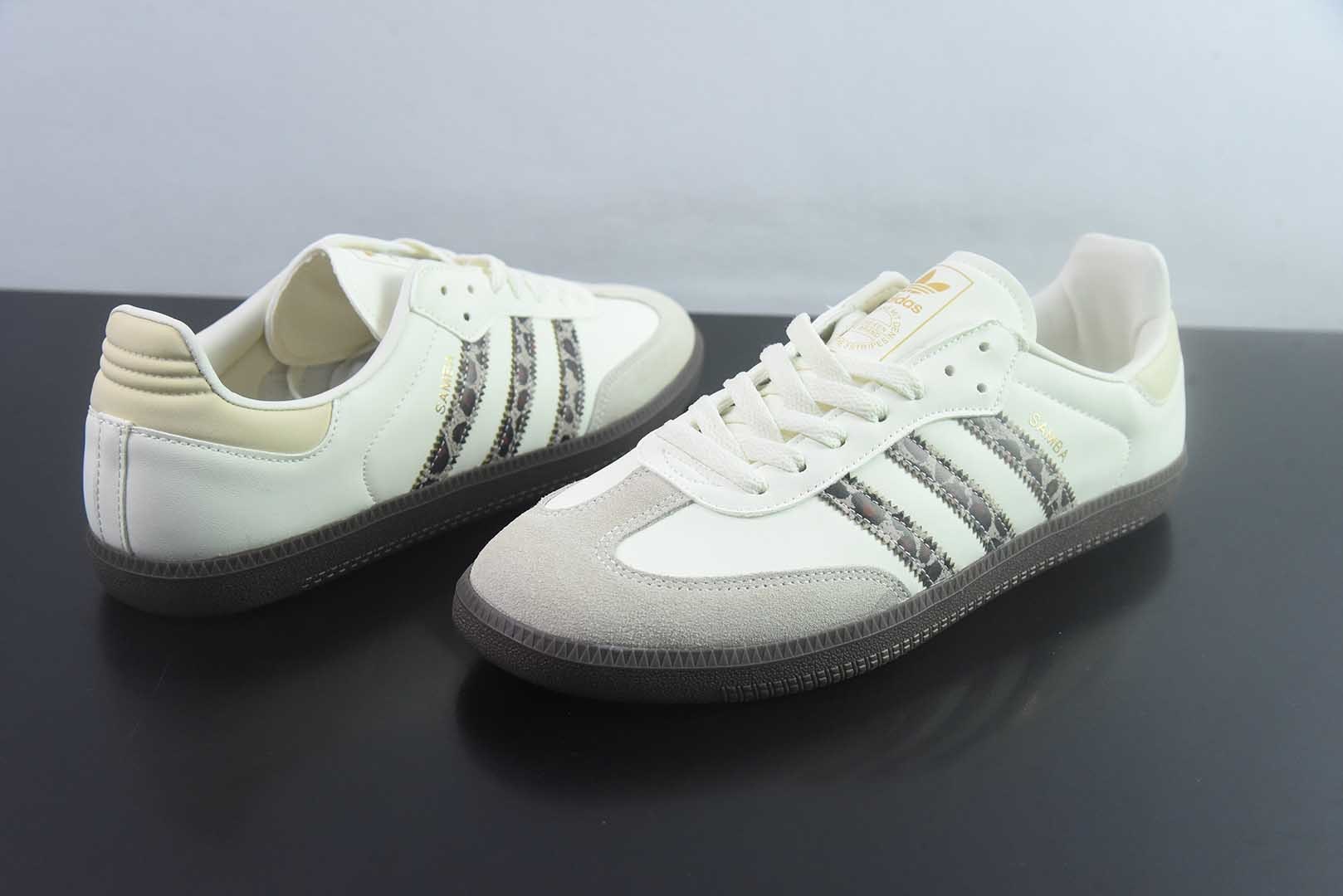 阿迪达斯 Adidas Originals Samba 桑巴舞系列绅士德训足球风百搭低帮休闲运动 黄色板鞋 纯原版本 货号:JQ5874 实拍细节图