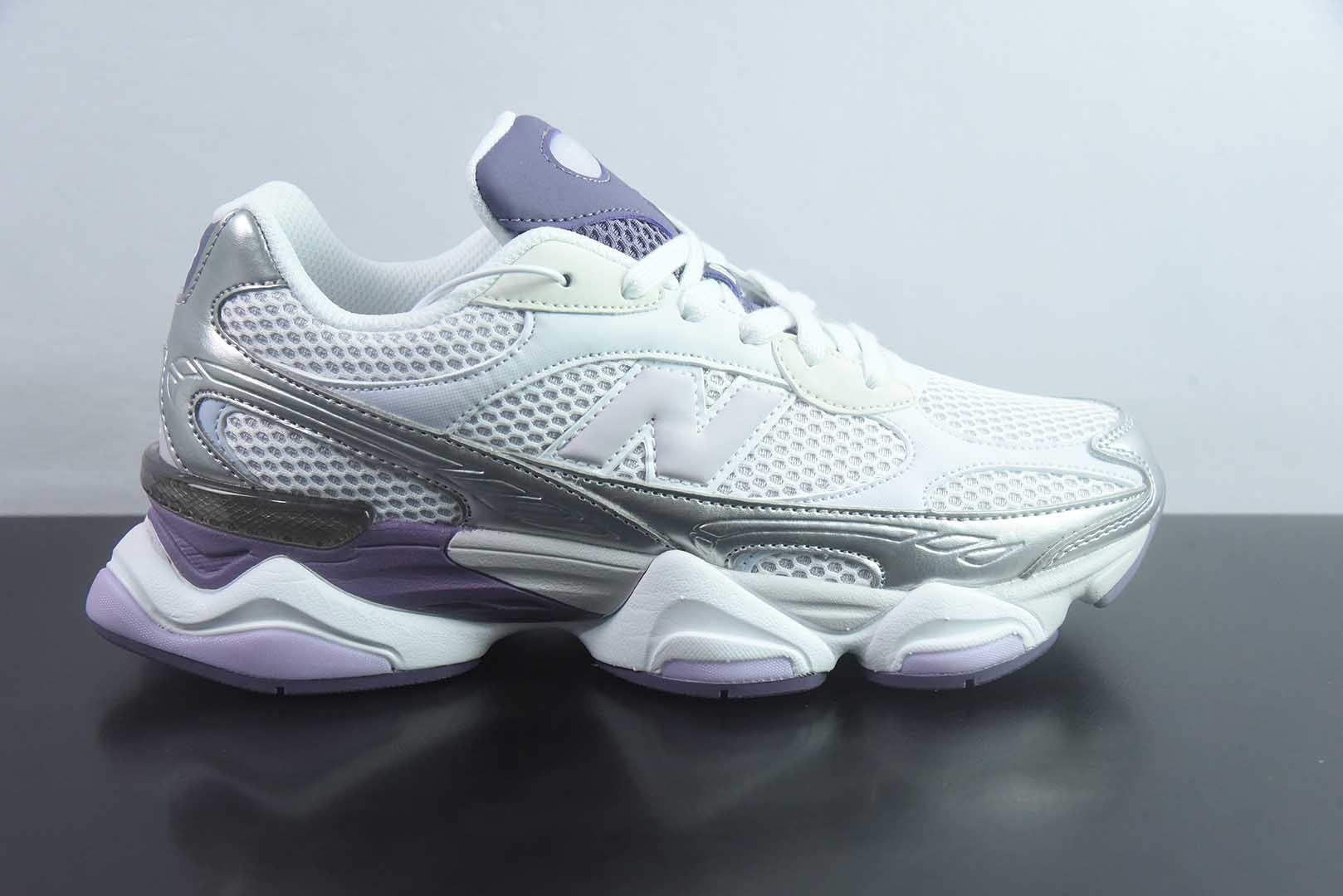 新百伦 New Balance NB9060 U906049S 全套原楦原纸板原厂数据开发 进口三明治网面 原装进口翻毛皮料正确绒感卡色 正确中底拉帮中底网布细节 原厂标裁 带 光防伪 定制后跟透明水晶模块 冲裁组合 大底贴合程度胶水上色把控完美 整洁度挑战全网艺术家 多道序QC把关品质完善 匠心打造 耗时两个月开发完成 工艺极其复杂难度可想而知 新开独立私模大底 全网唯一正确六层组合大底 高端零售专供产物 白 纯原版本 货号:TBT57282833 实拍细节图