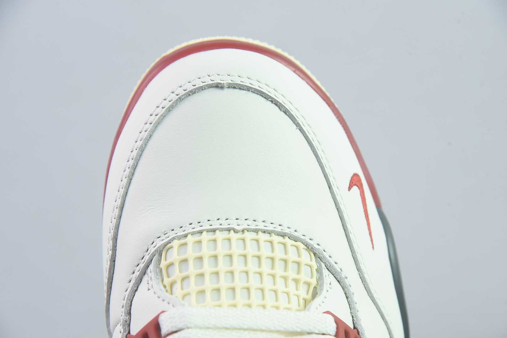 乔丹 Air Jordan 4 Retro 时尚百搭 中帮 复古 白篮球鞋 砖 纯原版本 货号:IQ8055-100 实拍细节图