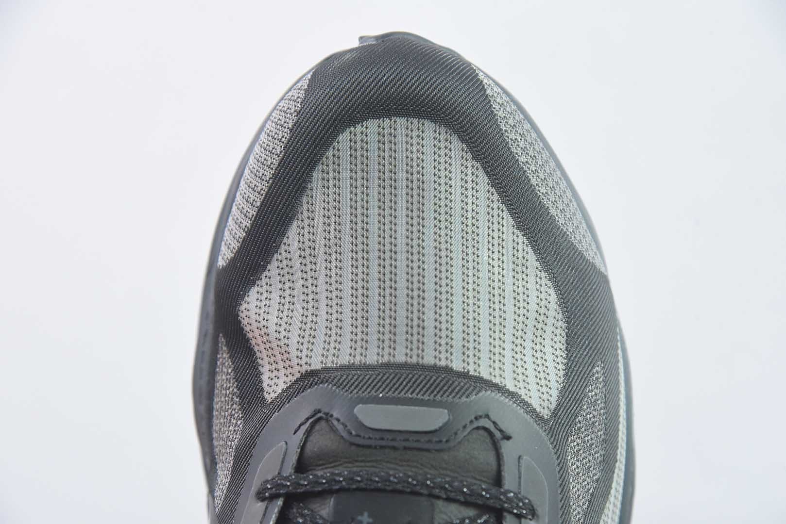 耐克 Nike Air Zoom Pegasus Premium 超级飞马42代 低帮 轻量缓震透气 黑色跑鞋 纯原版本 货号：IM2541-005 实拍细节图