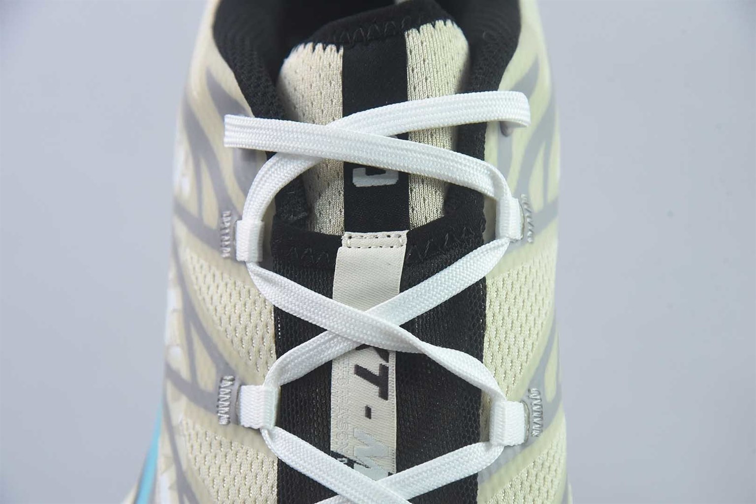 萨洛蒙 SALOMON × MM6 Maison Margiela XT-MM-6 越野 蓝跑鞋 米 /45 纯原版本 货号:491999 实拍细节图