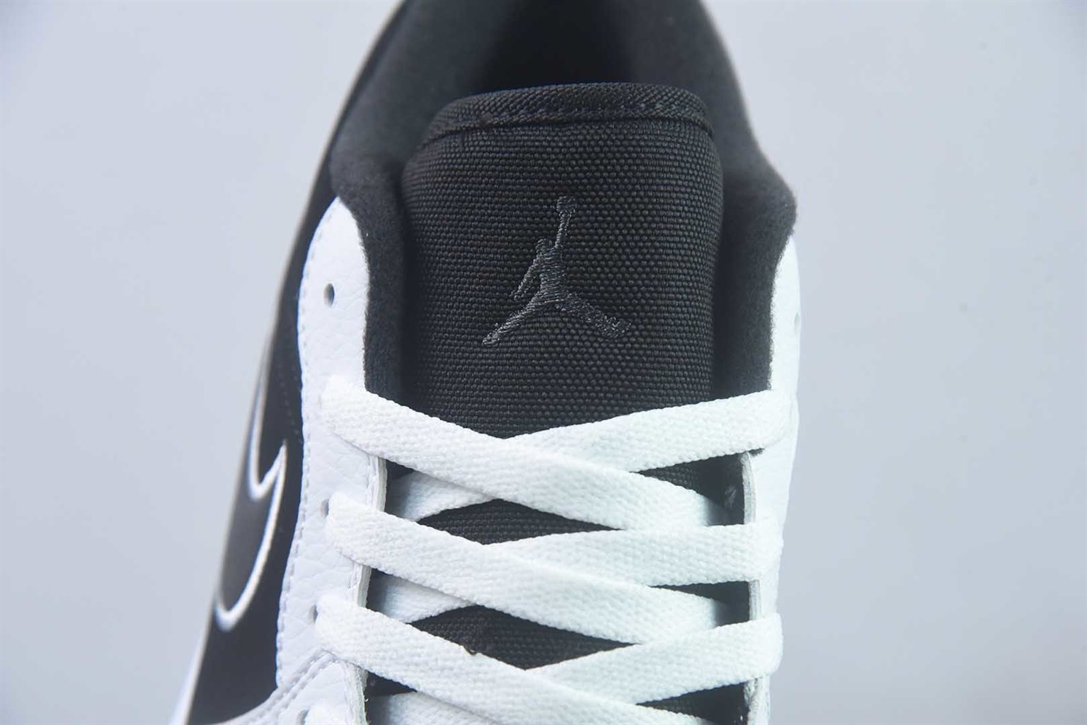 乔丹 Air Jordan AJ1 Low 低帮 黑白 纯原版本 货号:IX6983-001 实拍细节图