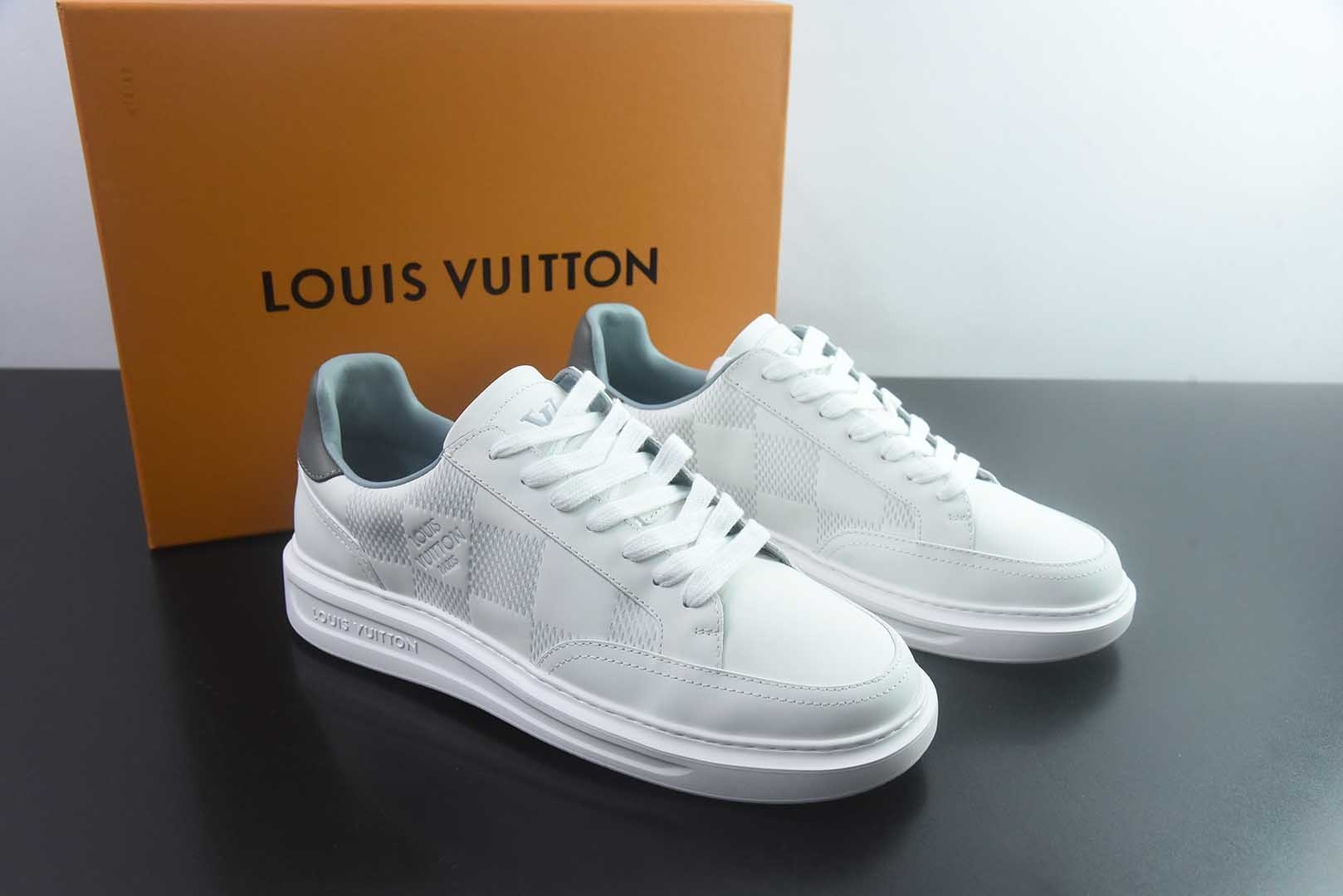 路易威登 LOUIS VUITTON / 驴牌 New Arrival 系列 休闲小 鞋 白 纯原版本 货号:LYR67230757 主图