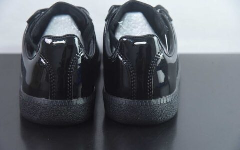 梅森马吉拉 Maison Margiela MM6网 小 鞋，比利时著名设计师品牌- / 22 Classic Replica Leather Low Sneaker 系列低帮经典绅士德训平底百搭小 红板鞋 纯原版本 货号：SDP25805435 主图