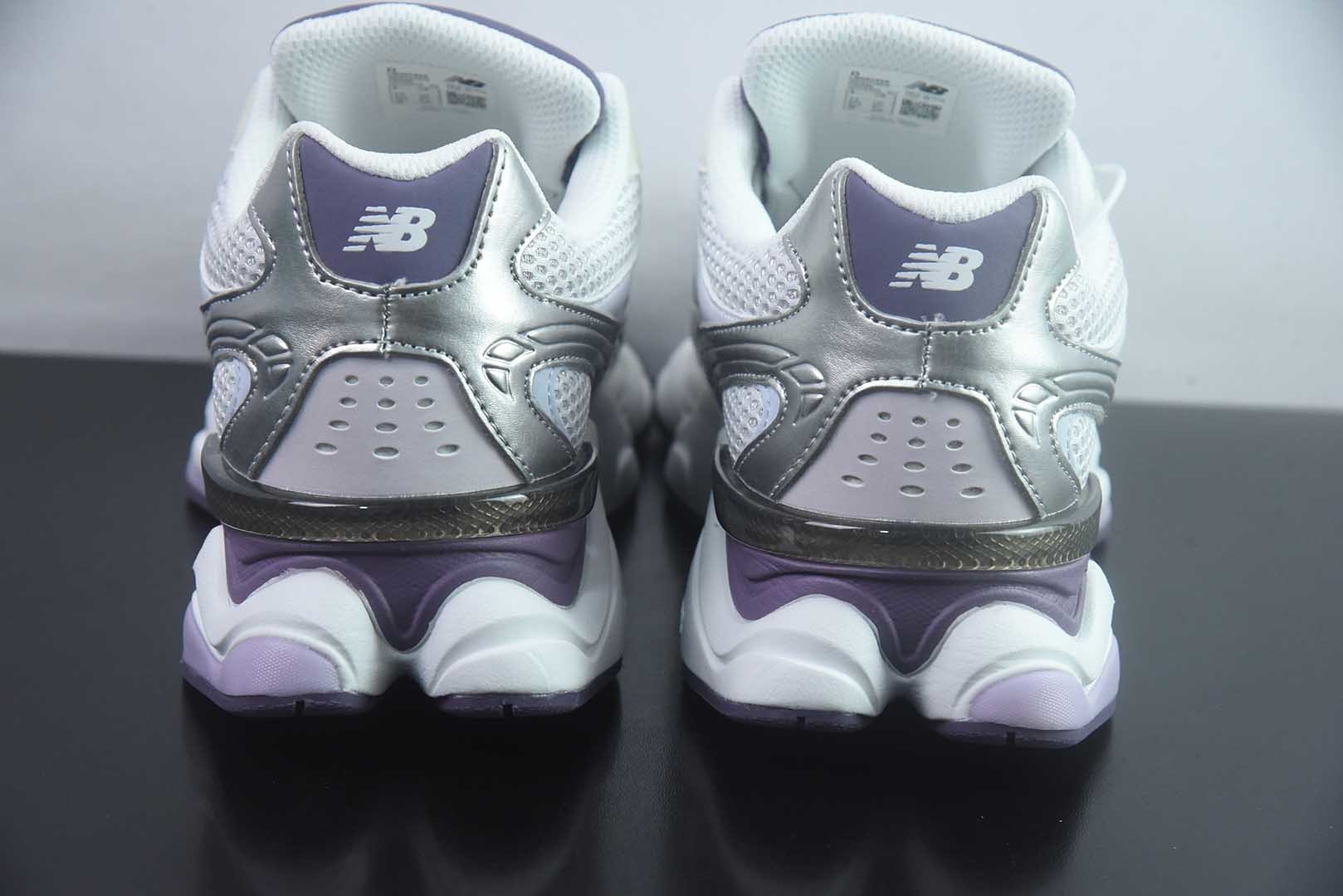 新百伦 New Balance NB9060 U906049S 全套原楦原纸板原厂数据开发 进口三明治网面 原装进口翻毛皮料正确绒感卡色 正确中底拉帮中底网布细节 原厂标裁 带 光防伪 定制后跟透明水晶模块 冲裁组合 大底贴合程度胶水上色把控完美 整洁度挑战全网艺术家 多道序QC把关品质完善 匠心打造 耗时两个月开发完成 工艺极其复杂难度可想而知 新开独立私模大底 全网唯一正确六层组合大底 高端零售专供产物 白 纯原版本 货号:TBT57282833 实拍细节图