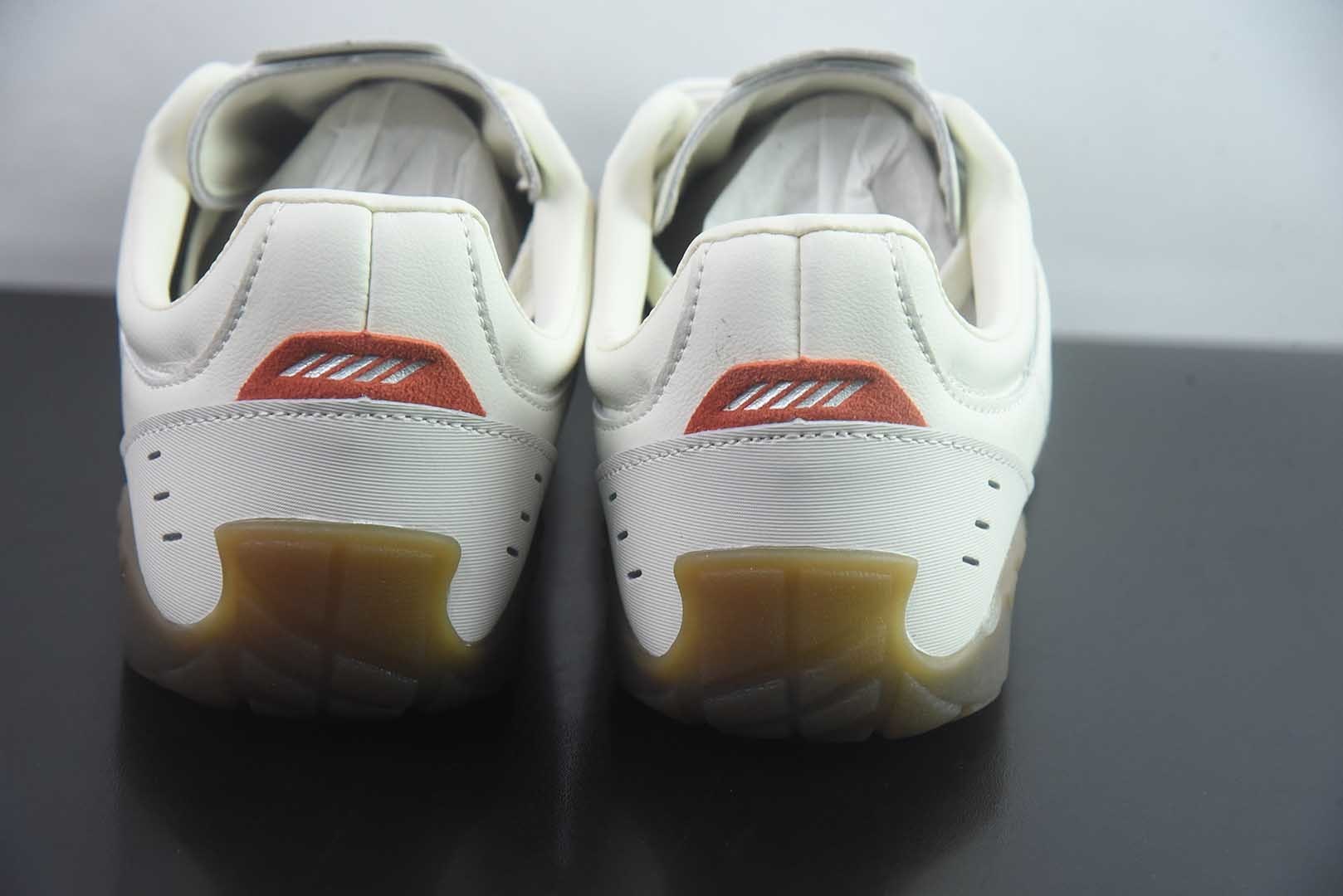 迪桑特 DESCENTE CHRON KINETIC-RUN 复古拼接 时尚潮流 白蓝休闲运动鞋 纯原版本 货号:SR123LSN17 实拍细节图