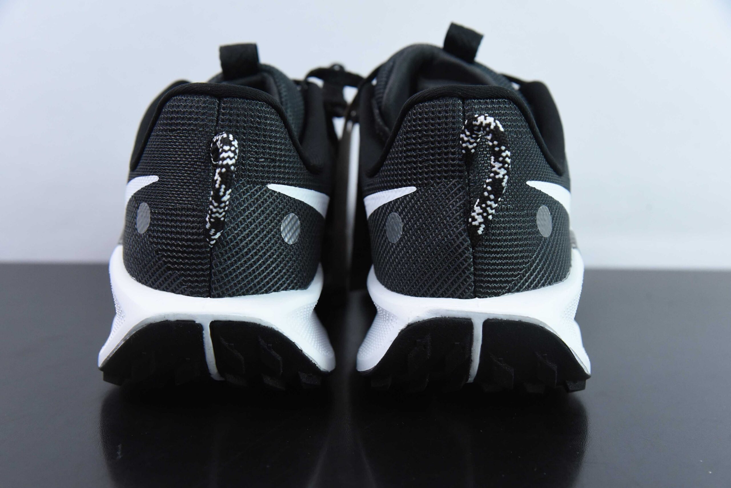 耐克 Nike Reactx Pegasus Trail 5 飞马越野5代系列低帮户外轻量休闲运动越野 黑白慢跑鞋 纯原版本 货号:DV3864-001 实拍细节图