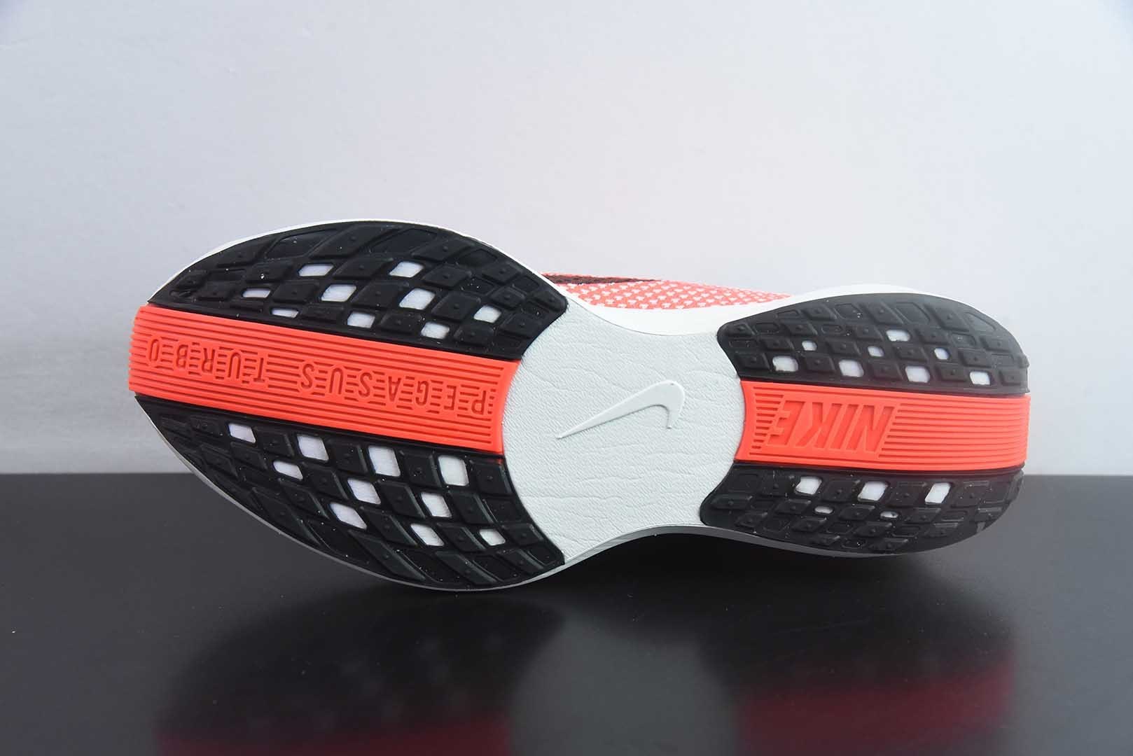 耐克 Nike Pegasus Plus 飞马网面 粉白跑步鞋 纯原版本 货号：FQ7262-103 实拍细节图