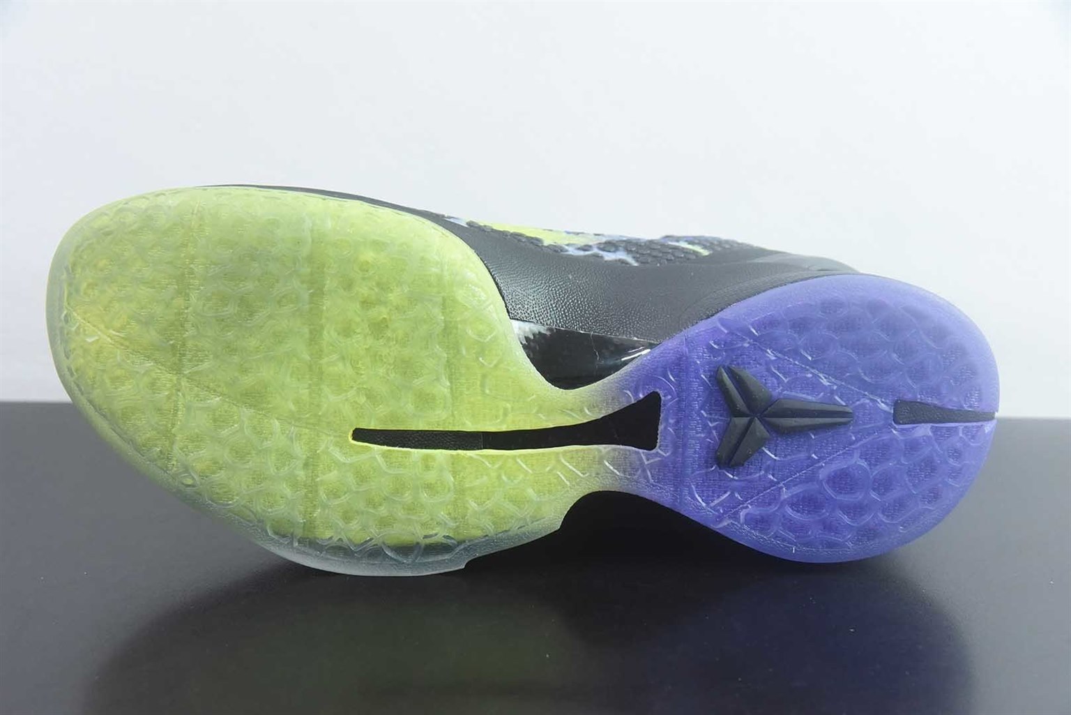 耐克 Nike KOBE 6 科比 6 代 男子 蓝实战篮球鞋 纯原版本 货号:IO6261-001 实拍细节图