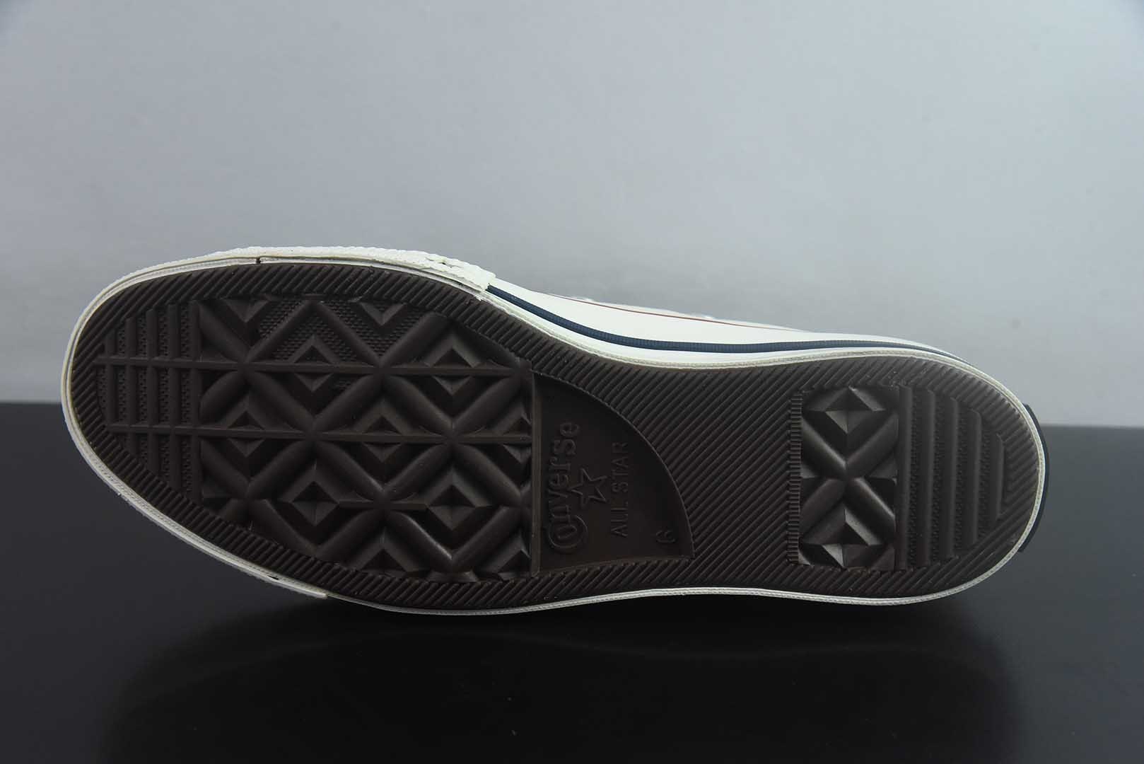 匡威 Converse 2026 全新发布! CHUCK 70X 星星标帆布鞋 色高帮 米白 纯原版本 货号:A24226C 实拍细节图