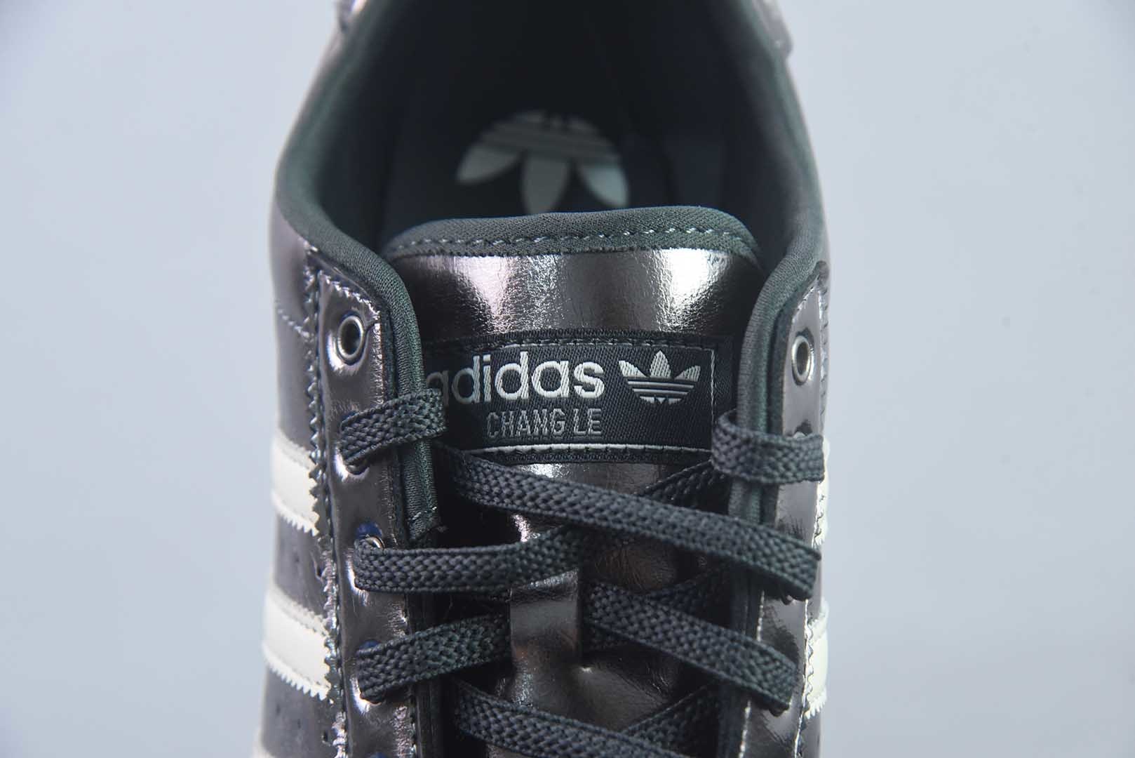阿迪达斯 Adidas originals CHANGLE T头鞋 经典 灰休闲低帮德训鞋 女款 亮金属铁 纯原版本 货号：LA1366 实拍细节图