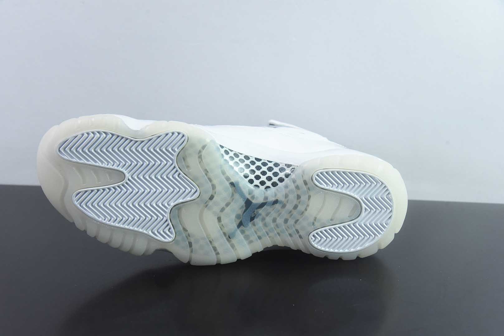 乔丹 Air Jordan Comme des Garçons x 11 CDG SO AJ11乔11 CDG联名 男子 白色文化篮球鞋 IV7639-100 纯原版本 货号:IV7639-100 实拍细节图