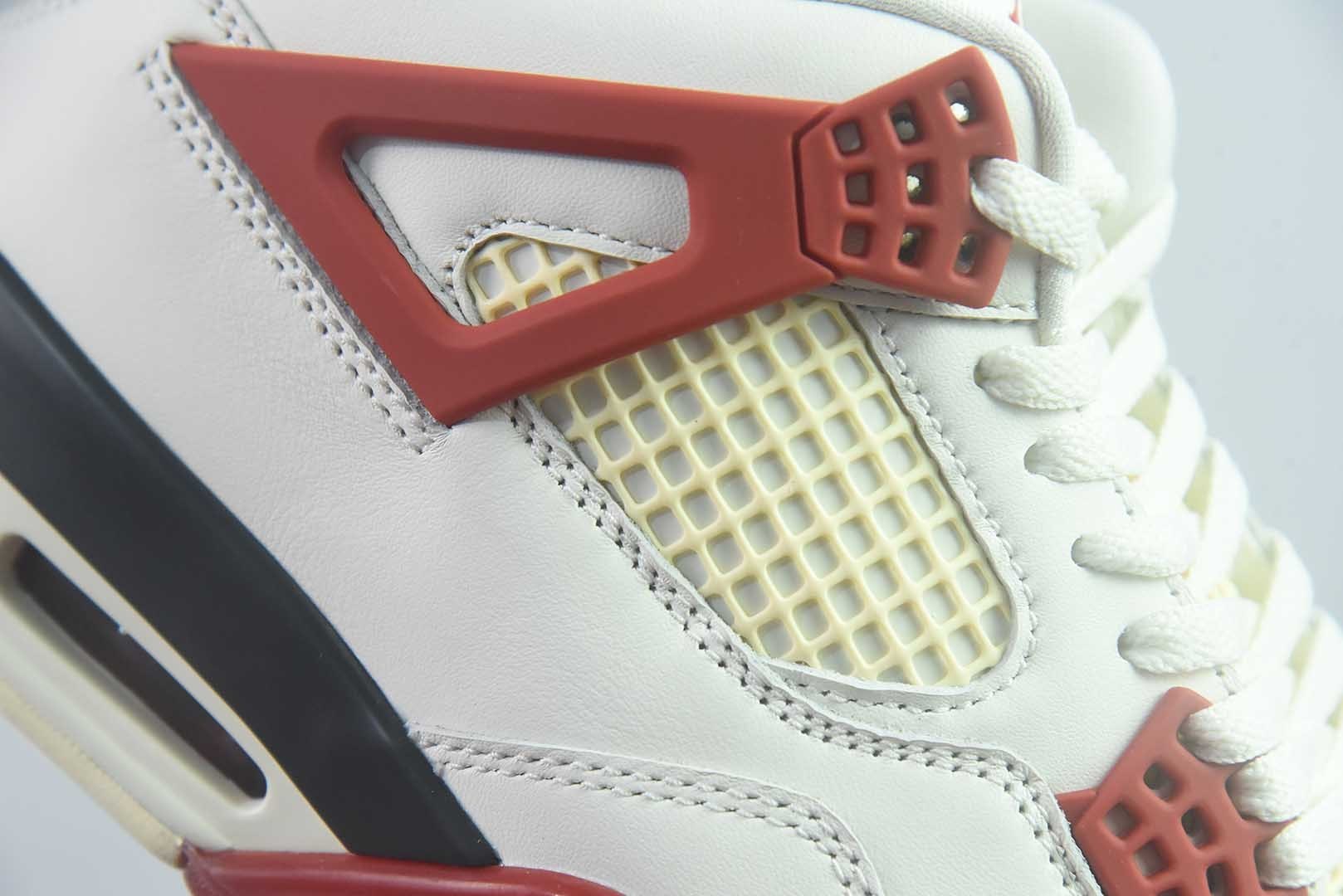 乔丹 Air Jordan 4 Retro 时尚百搭 中帮 复古 白篮球鞋 砖 纯原版本 货号:IQ8055-100 实拍细节图