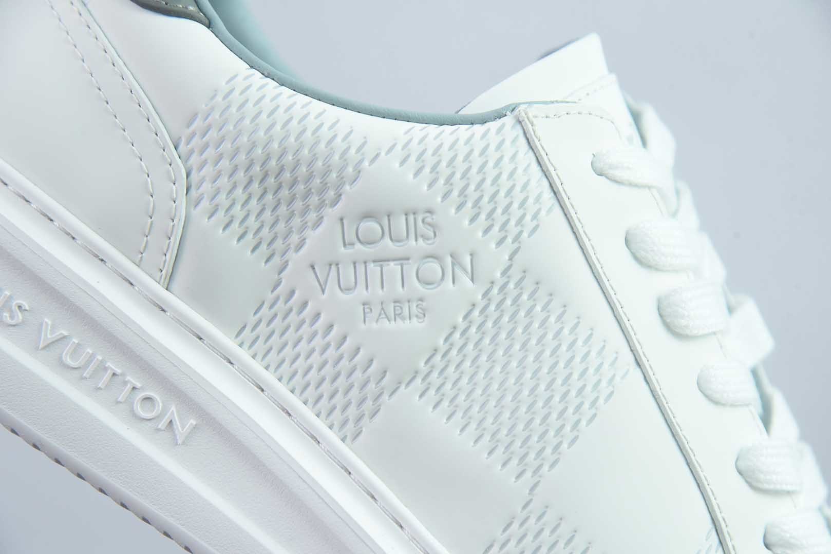 路易威登 LOUIS VUITTON / 驴牌 New Arrival 系列 休闲小 鞋 白 纯原版本 货号:LYR67230757 实拍细节图