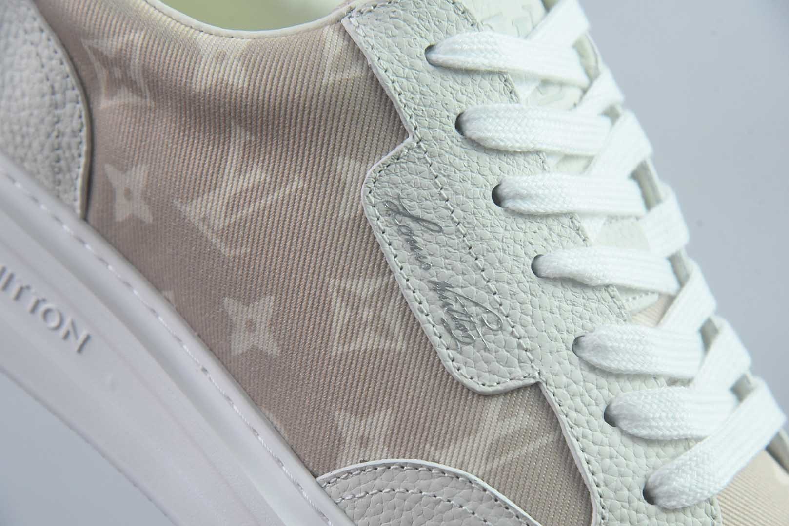 路易威登 LOUIS VUITTON / 驴牌 New Arrival 系列 休闲小 鞋 白 纯原版本 货号:LYR67230757 实拍细节图