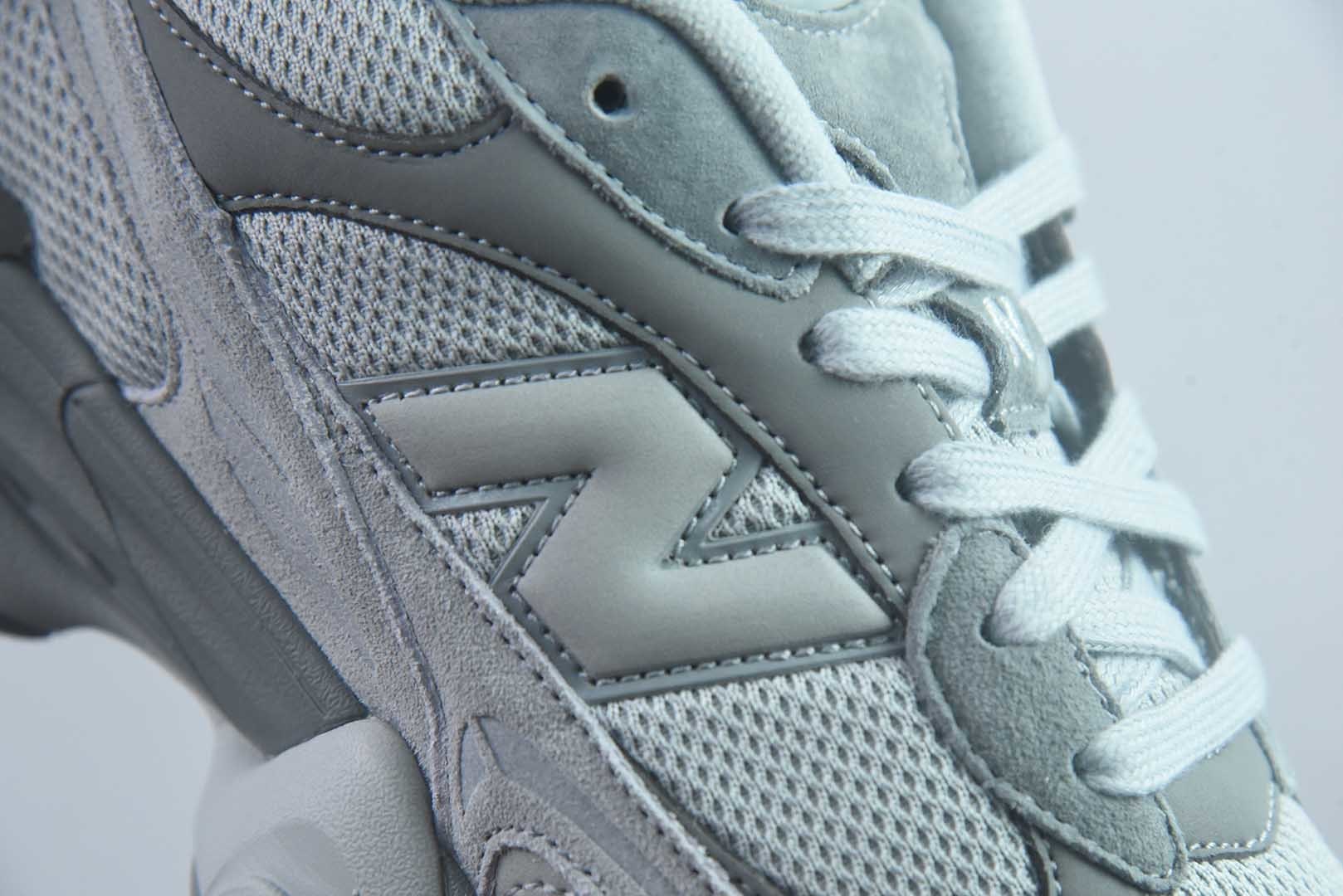 新百伦 New Balance NB9060 美国队 U90609EL 全套原楦原纸板原厂数据开发 进口三明治网面 原装进口翻毛皮料正确绒感卡色 正确中底拉帮中底网布细节 原厂标裁 带 光防伪 定制后跟透明水晶模块 冲裁组合 大底贴合程度胶水上色把控完美 整洁度挑战全网艺术家 多道序QC把关品质完善 匠心打造 耗时两个月开发完成 工艺极其复杂难度可想而知 新开独立私模大底 全网唯一正确六层组合大底 高端零售专供产物 红 纯原版本 货号：TBT57282833 实拍细节图