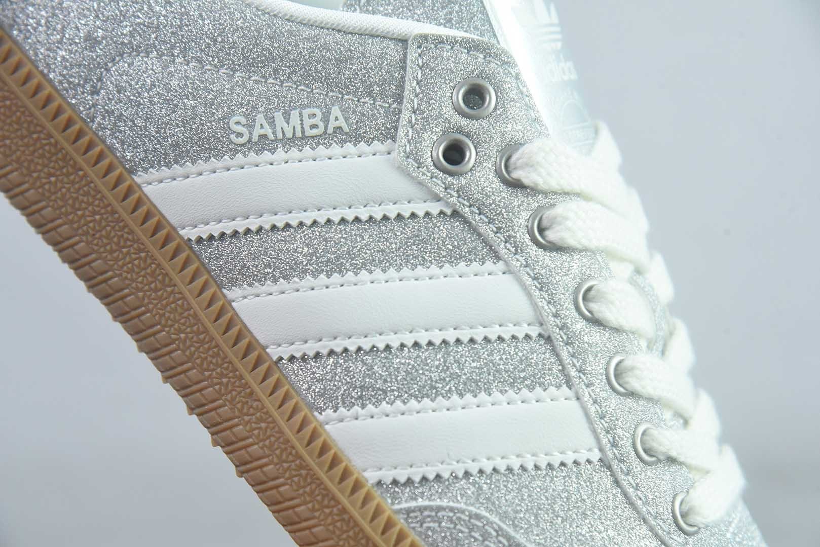 阿迪达斯 Adidas originals SAMBA OG 桑巴复古经典轻便 红色板鞋 纯原版本 货号：KI6264 实拍细节图