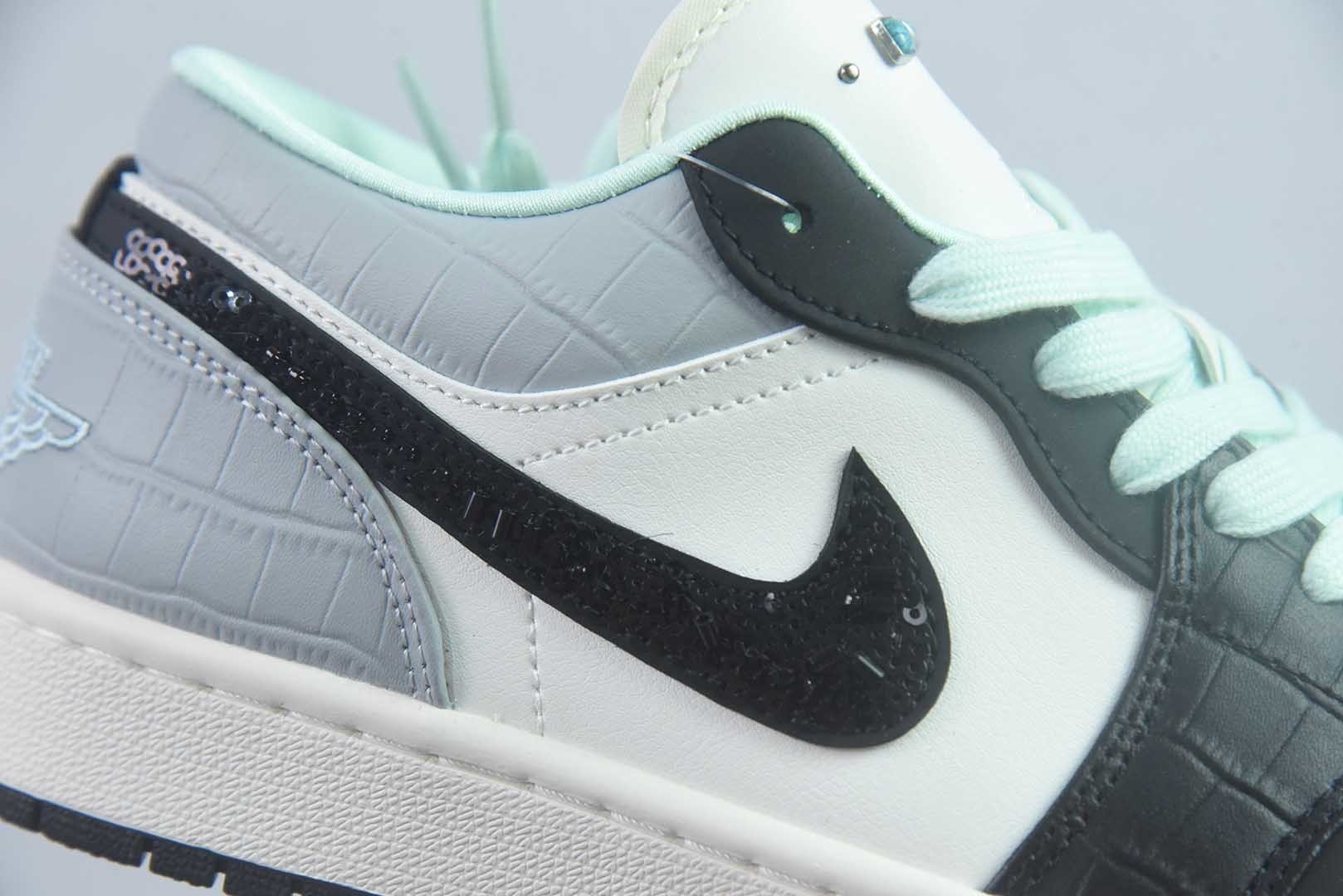 乔丹 Air Jordan 1 Low "Method of Make" AJ1 乔1低帮文化休闲 帆 :36/46 白 纯原版本 货号:IX5001-101 实拍细节图