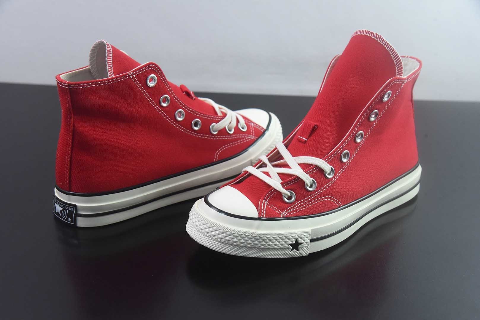 匡威 Converse 2026 全新发布! CHUCK 70X 星星标帆布鞋 大 高帮 红色 纯原版本 货号:A24232C 实拍细节图
