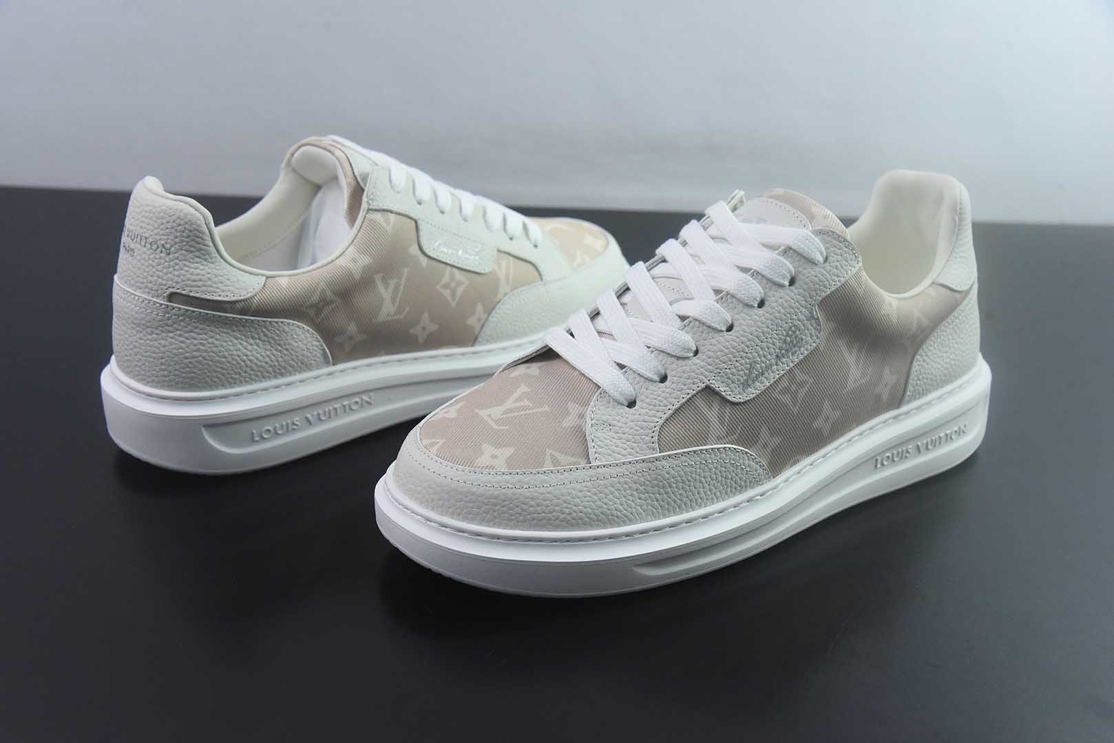 路易威登 LOUIS VUITTON / 驴牌 New Arrival 系列 休闲小 鞋 白 纯原版本 货号:LYR67230757 实拍细节图