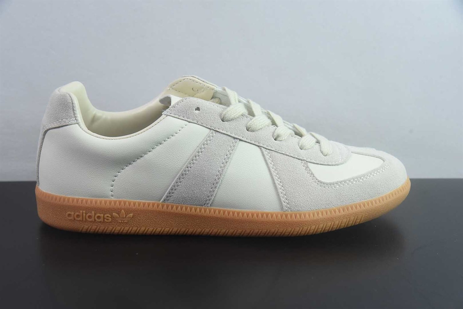 阿迪达斯 Adidas BW Army 白灰德训鞋 纯原版本 货号:KK2801 实拍细节图