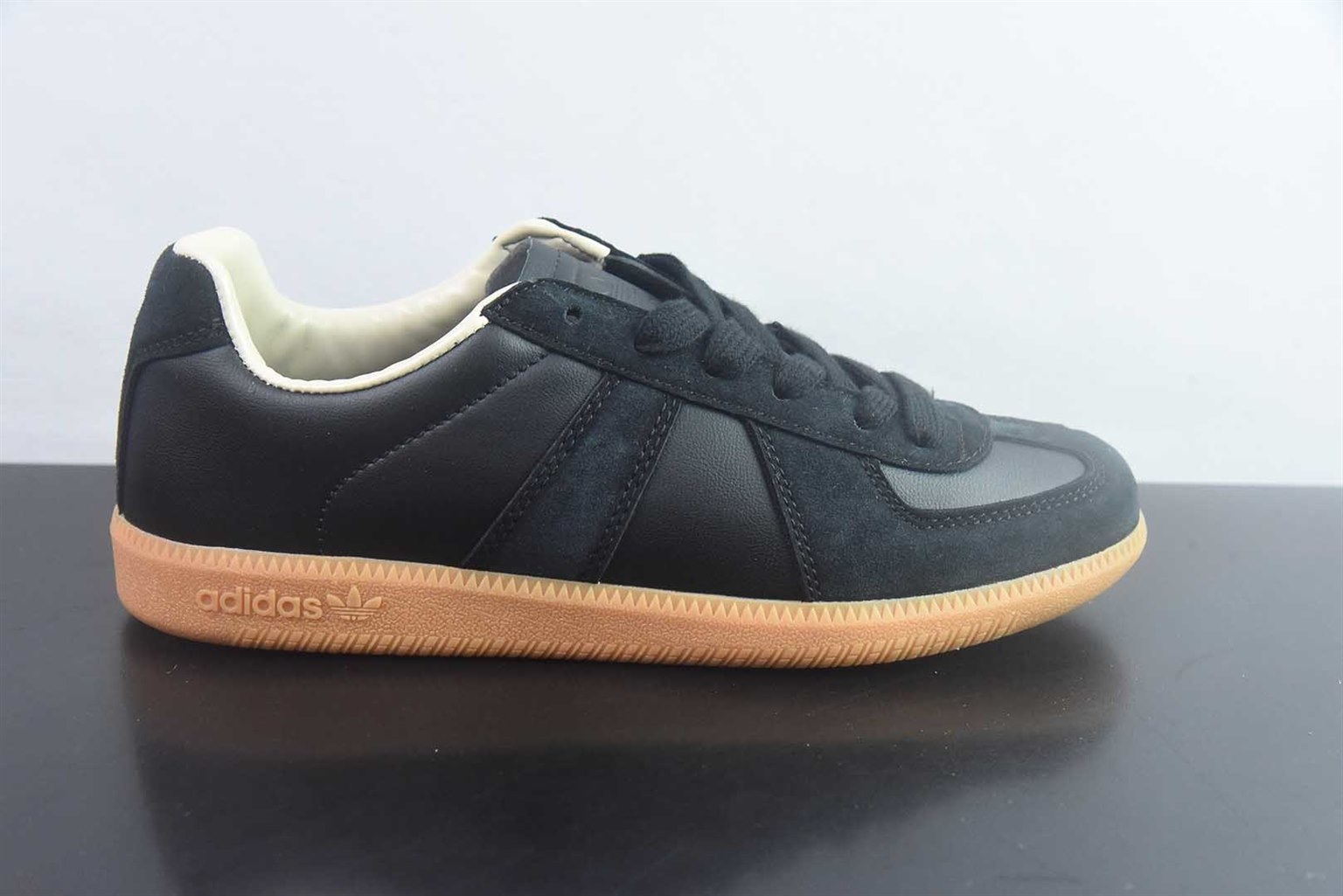 阿迪达斯 Adidas BW Army 黑色德训鞋 纯原版本 货号:KK2802 实拍细节图