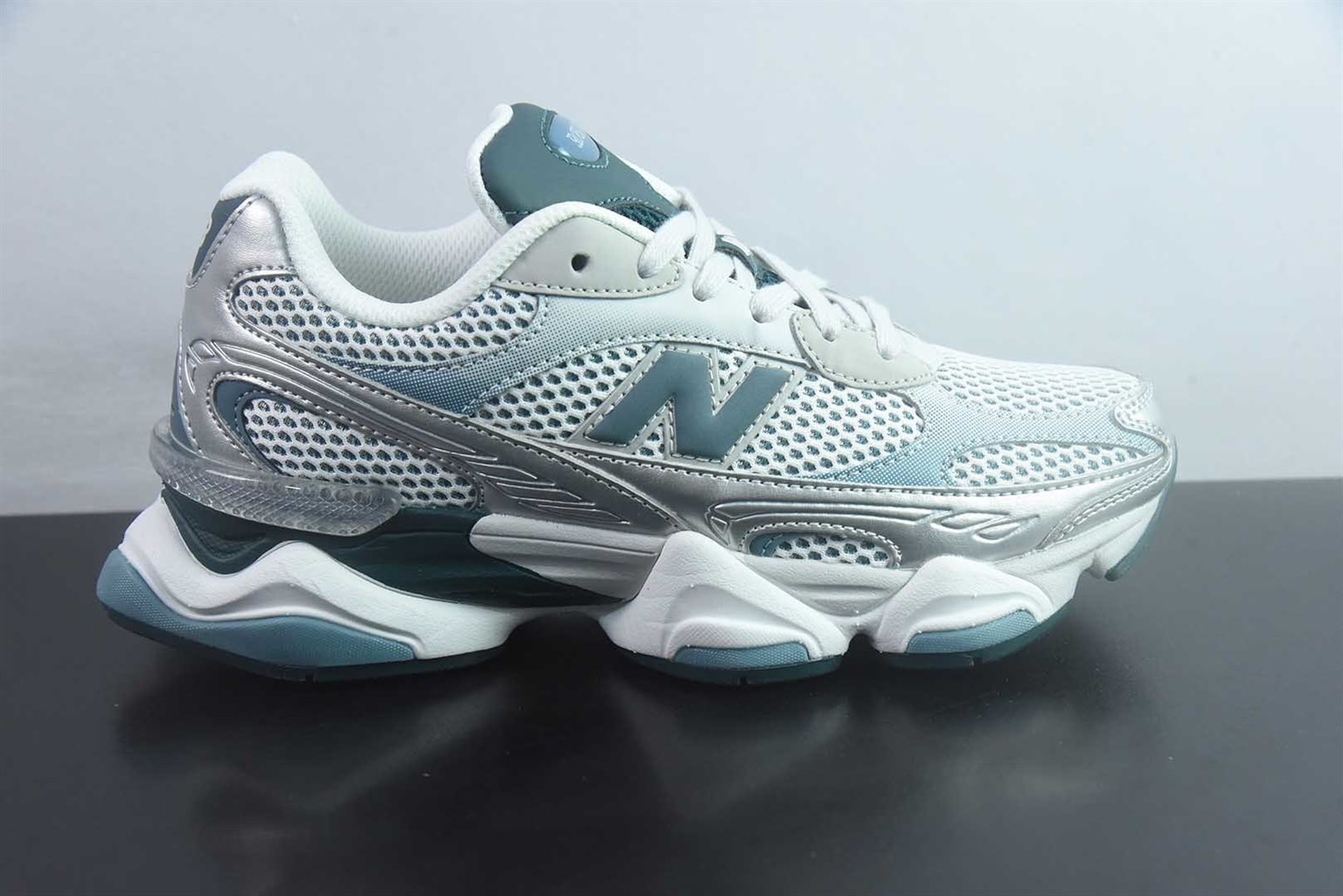 新百伦 New Balance NB9060 灰色 纯原版本 货号:U90606BA 实拍细节图