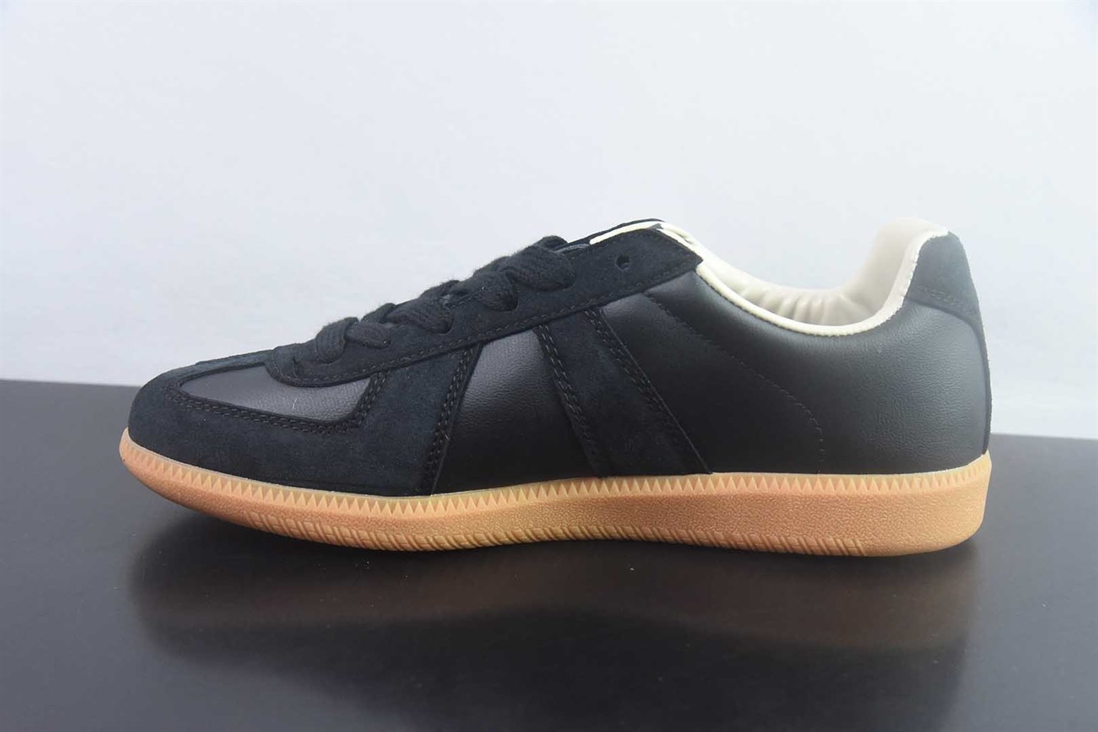 阿迪达斯 Adidas BW Army 黑色德训鞋 纯原版本 货号:KK2802 实拍细节图
