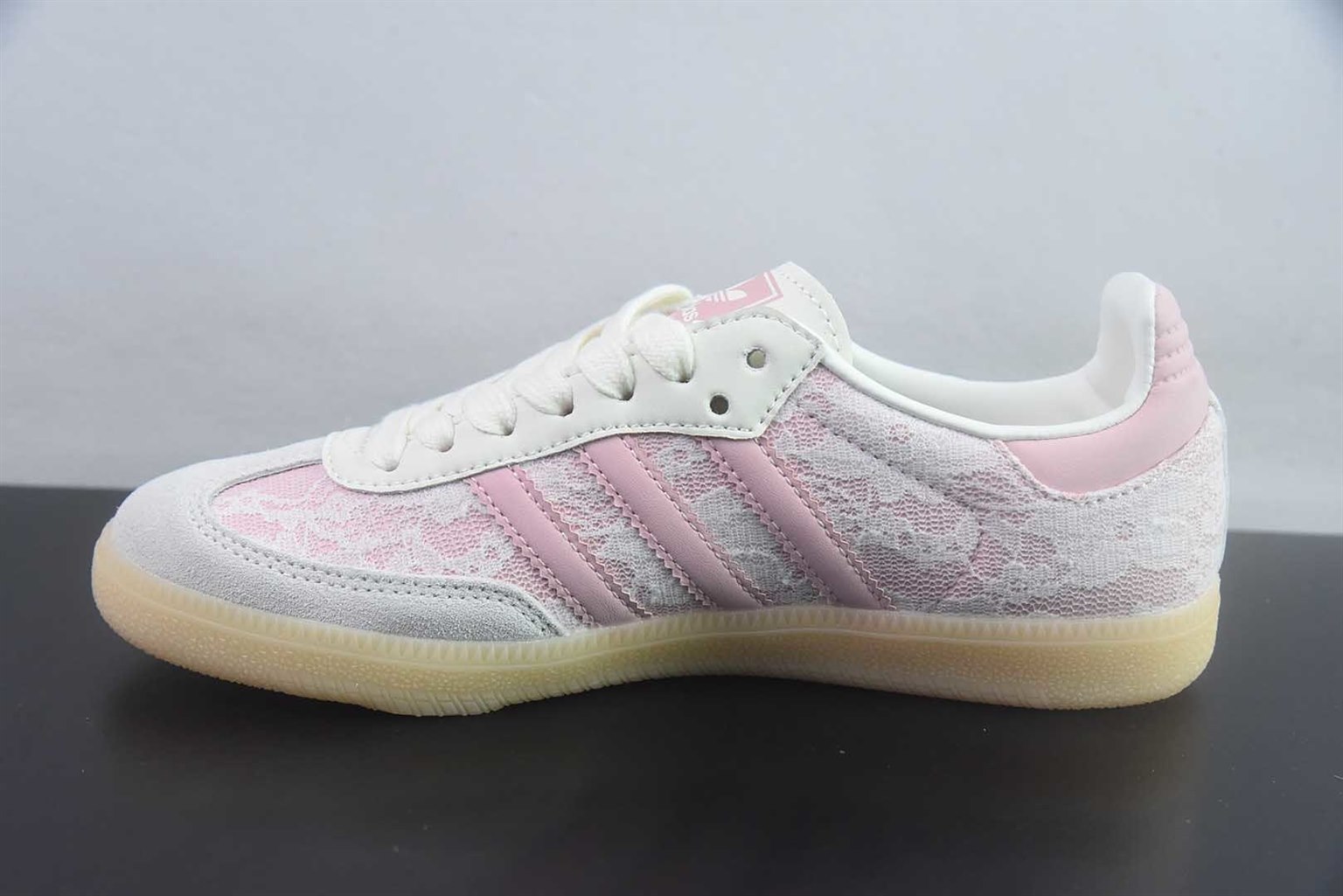 阿迪达斯 Adidas Samba Vegan 阿迪三叶草 粉白休闲板鞋 纯原版本 货号:KZ8196 实拍细节图