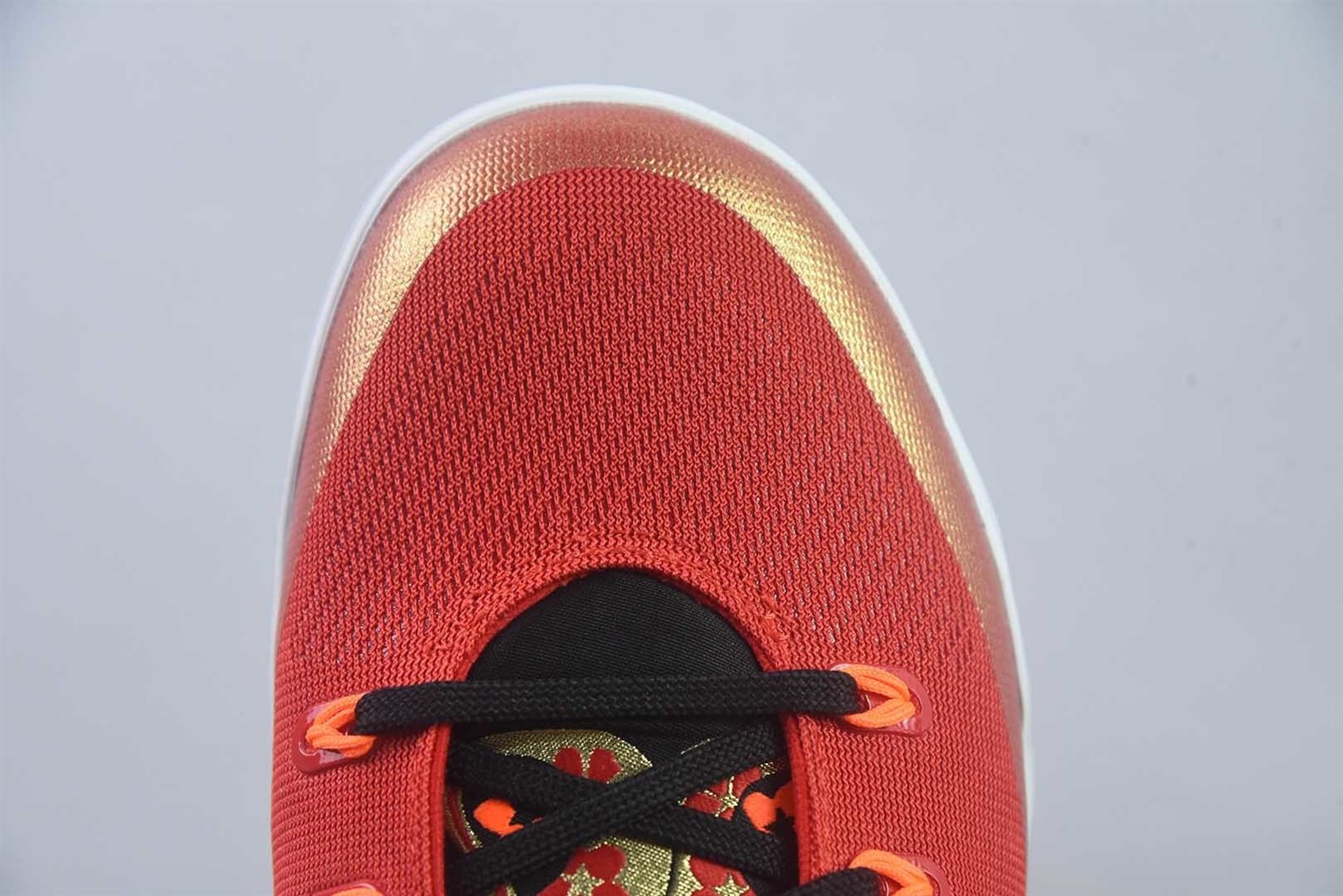 耐克 Nike Kobe 9 Low EM Think Pink PE 科比九代舒适减震防滑 红金低帮篮球鞋 纯原版本 货号:IH1400-600 实拍细节图