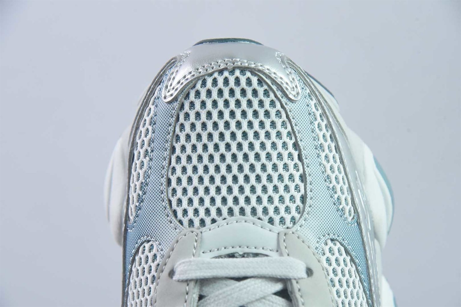 新百伦 New Balance NB9060 灰色 纯原版本 货号:U90606BA 实拍细节图