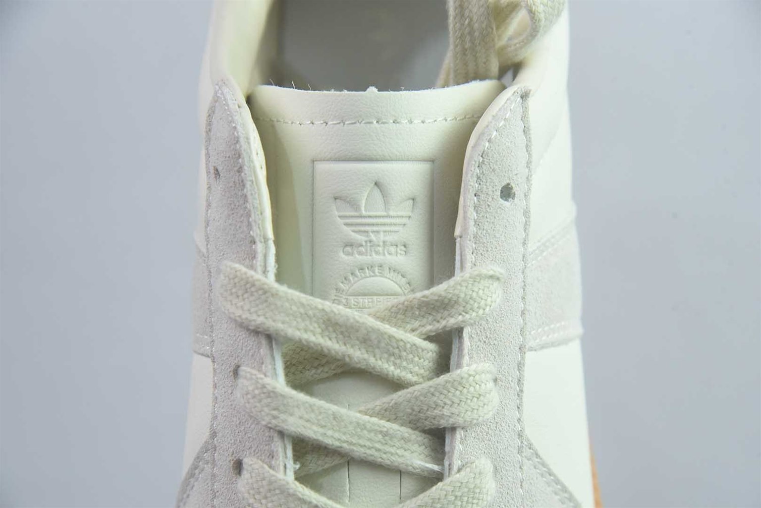 阿迪达斯 Adidas BW Army 白灰德训鞋 纯原版本 货号:KK2801 实拍细节图