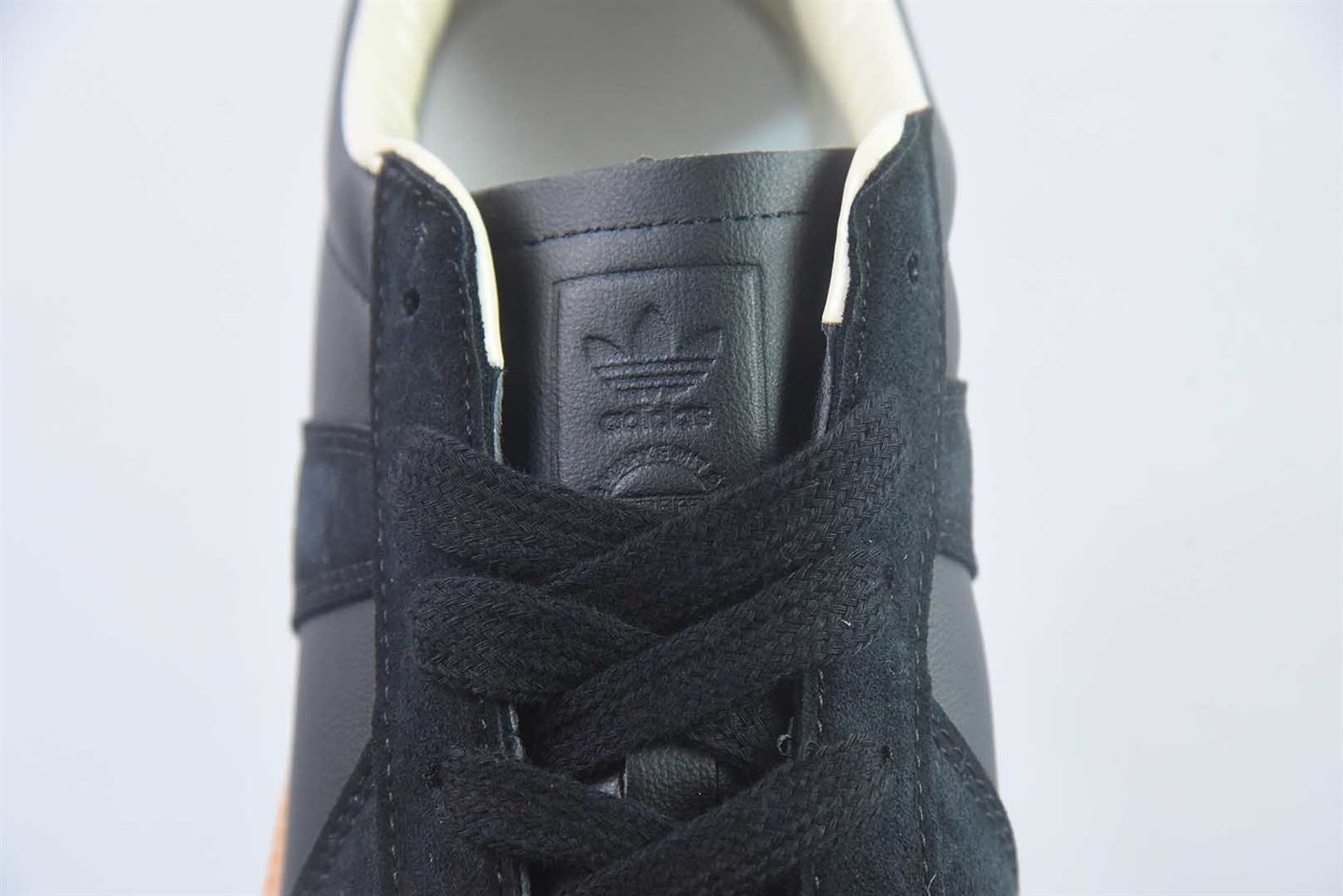 阿迪达斯 Adidas BW Army 黑色德训鞋 纯原版本 货号:KK2802 实拍细节图